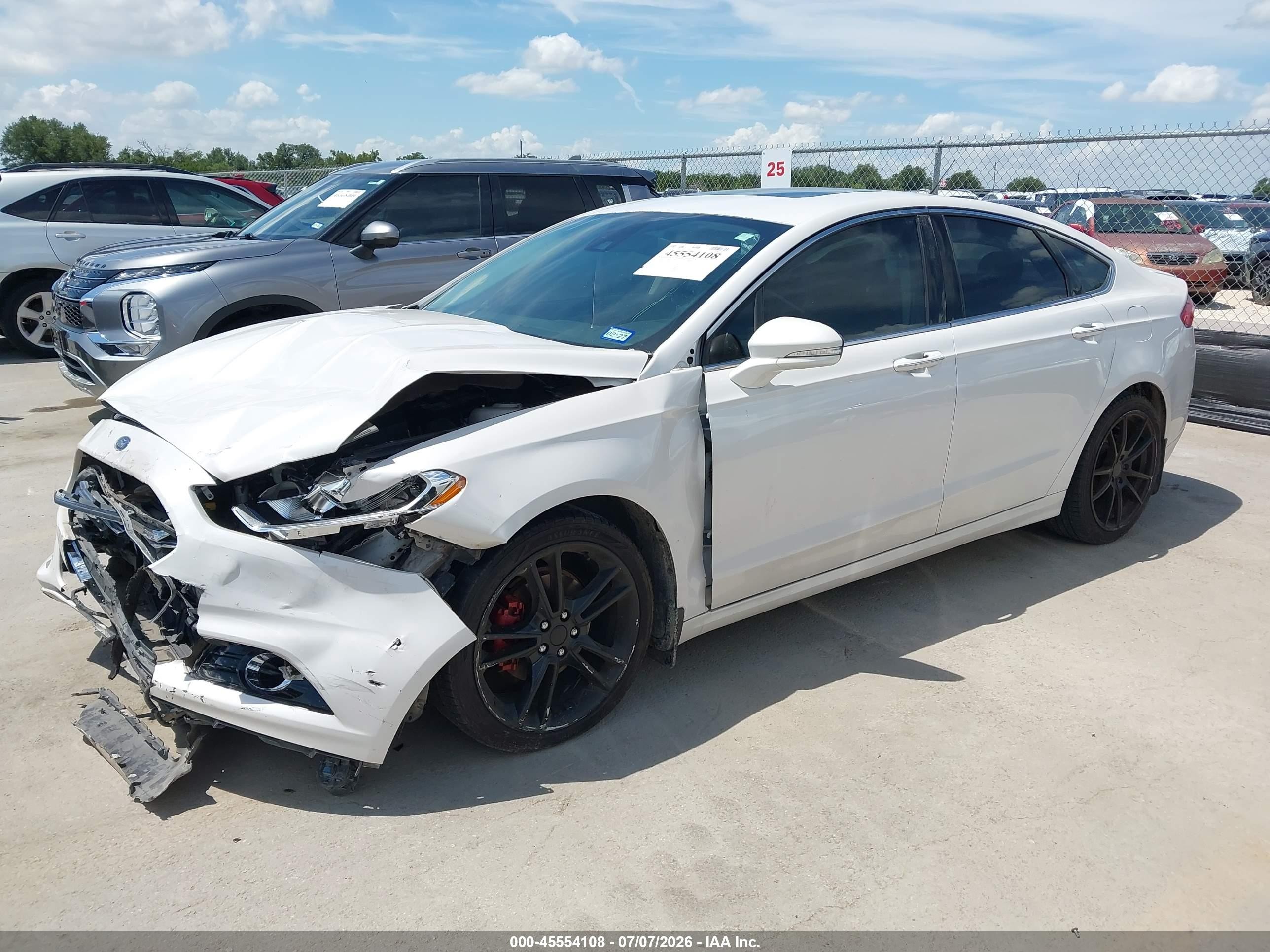 2013 Ford Fusion Titanium Белый vin: 3FA6P0K97DR303872