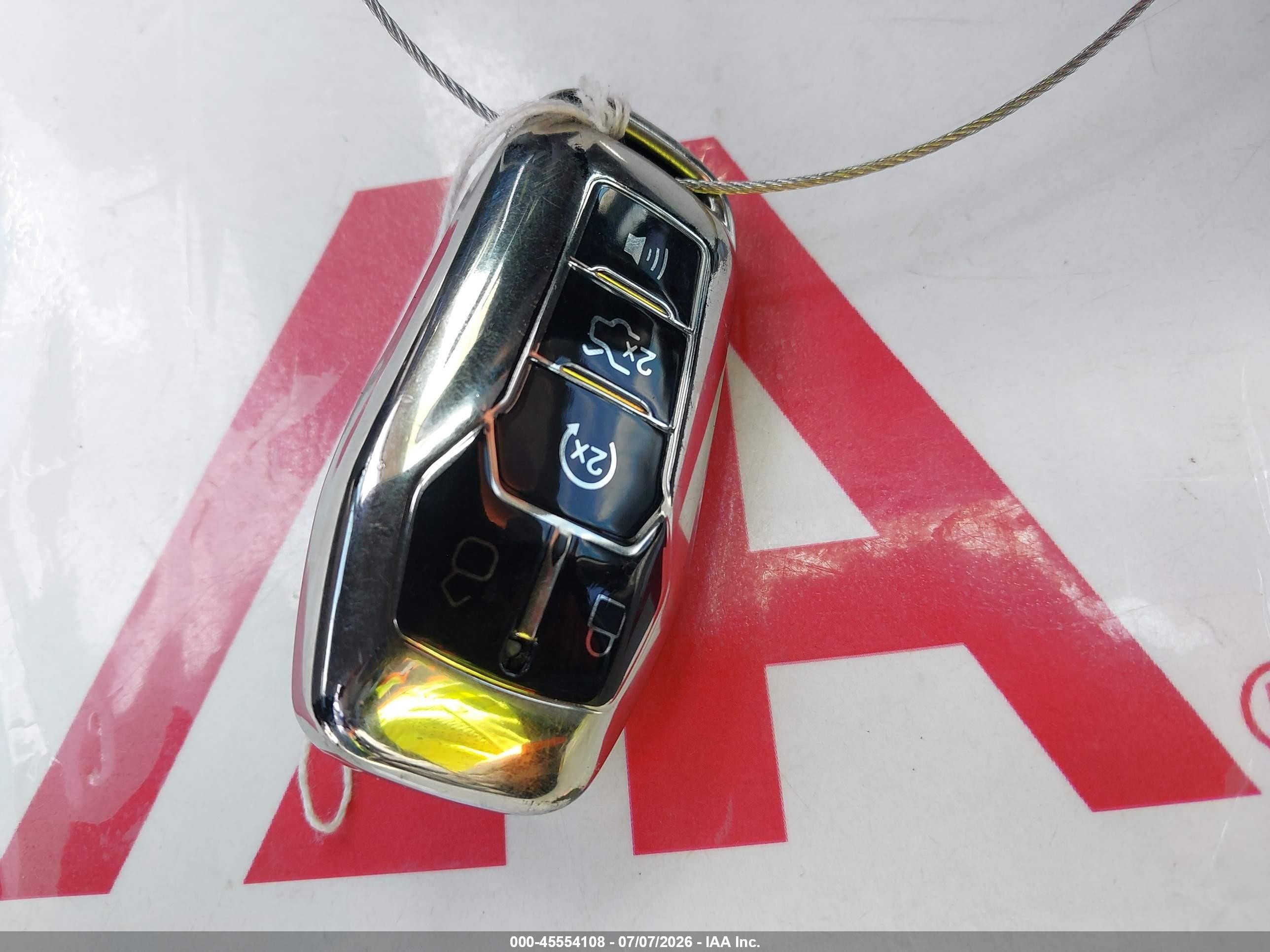 2013 Ford Fusion Titanium Белый vin: 3FA6P0K97DR303872