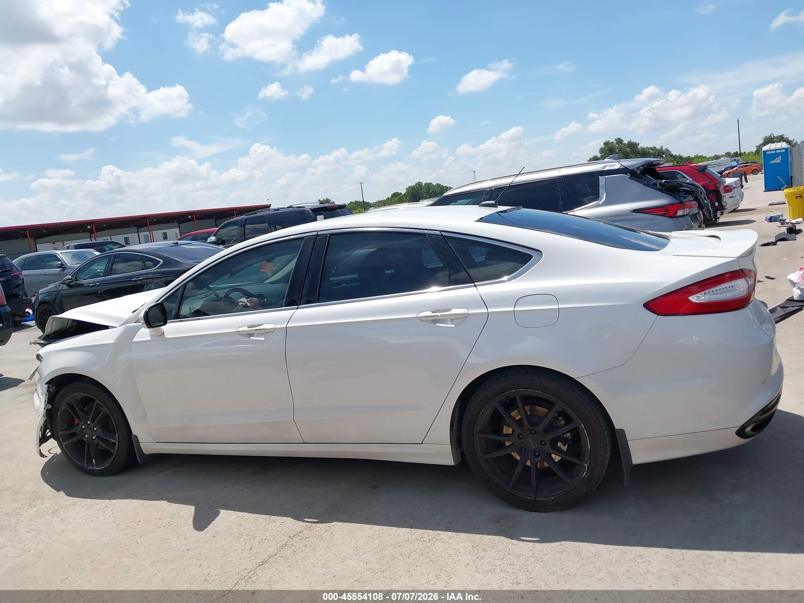 2013 Ford Fusion Titanium Белый vin: 3FA6P0K97DR303872