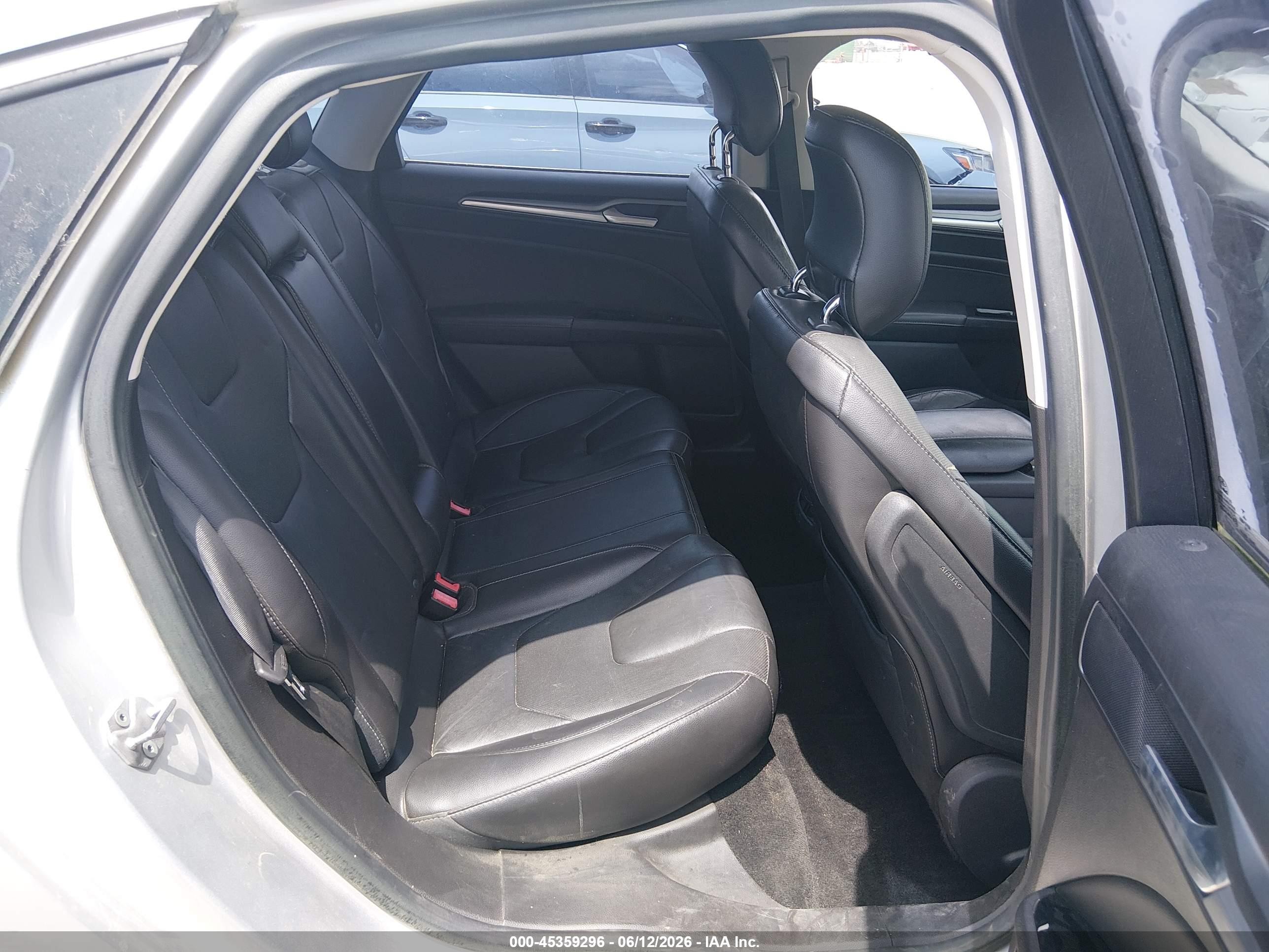 2014 Ford Fusion Titanium Silver vin: 3FA6P0K97ER270809