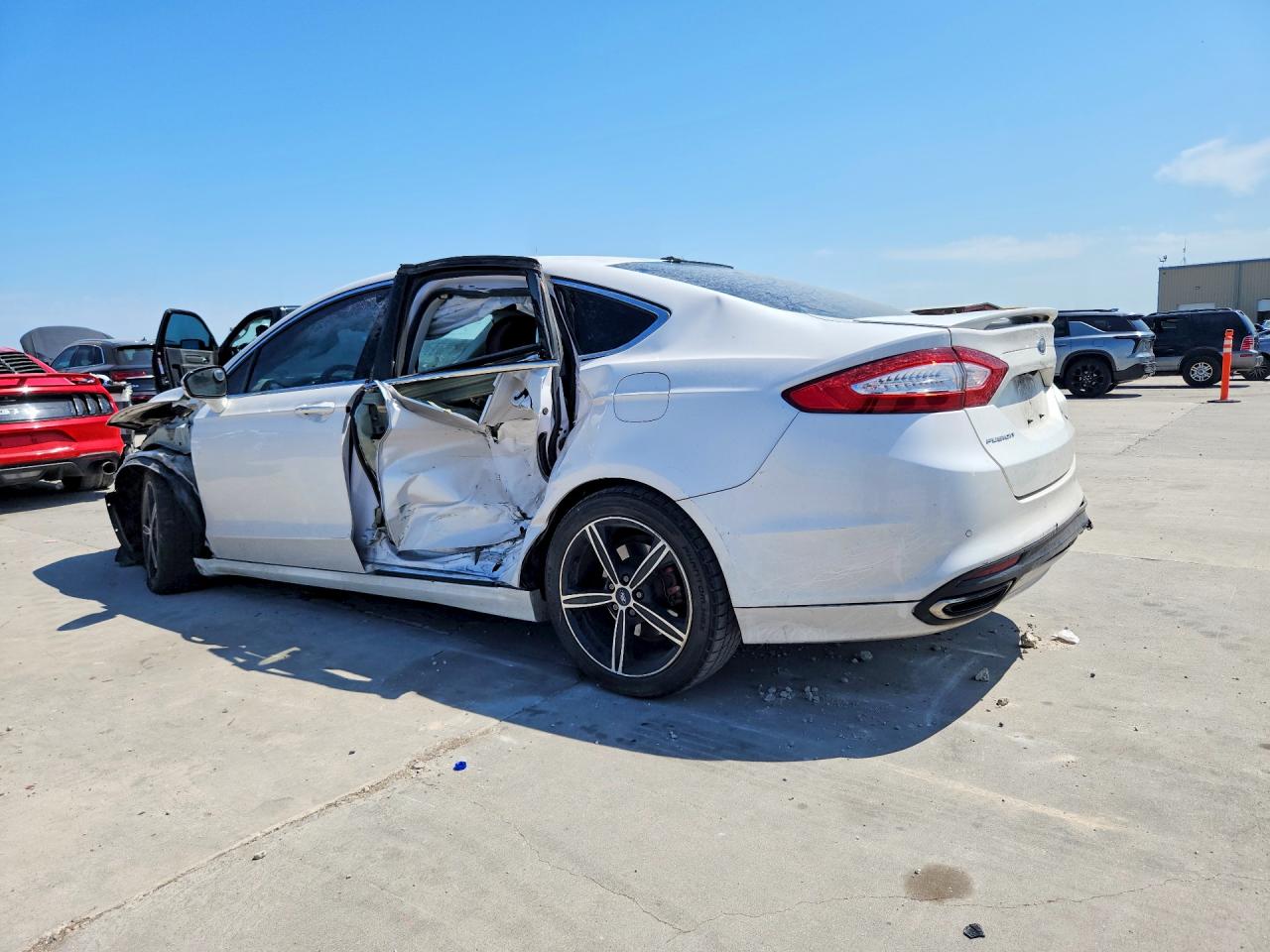 2016 Ford Fusion Titanium White vin: 3FA6P0K97GR327254