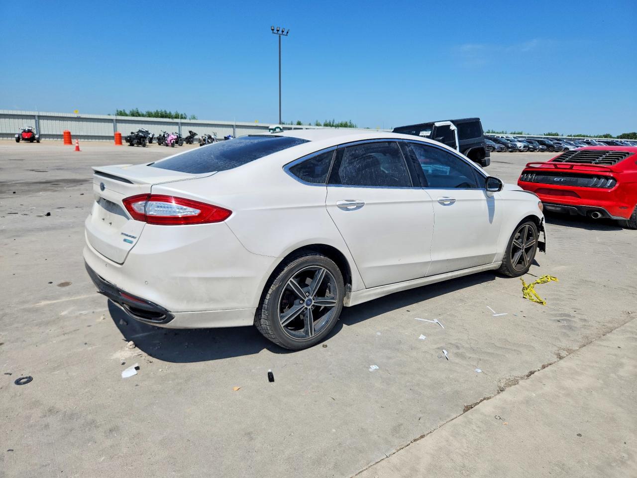 2016 Ford Fusion Titanium White vin: 3FA6P0K97GR327254