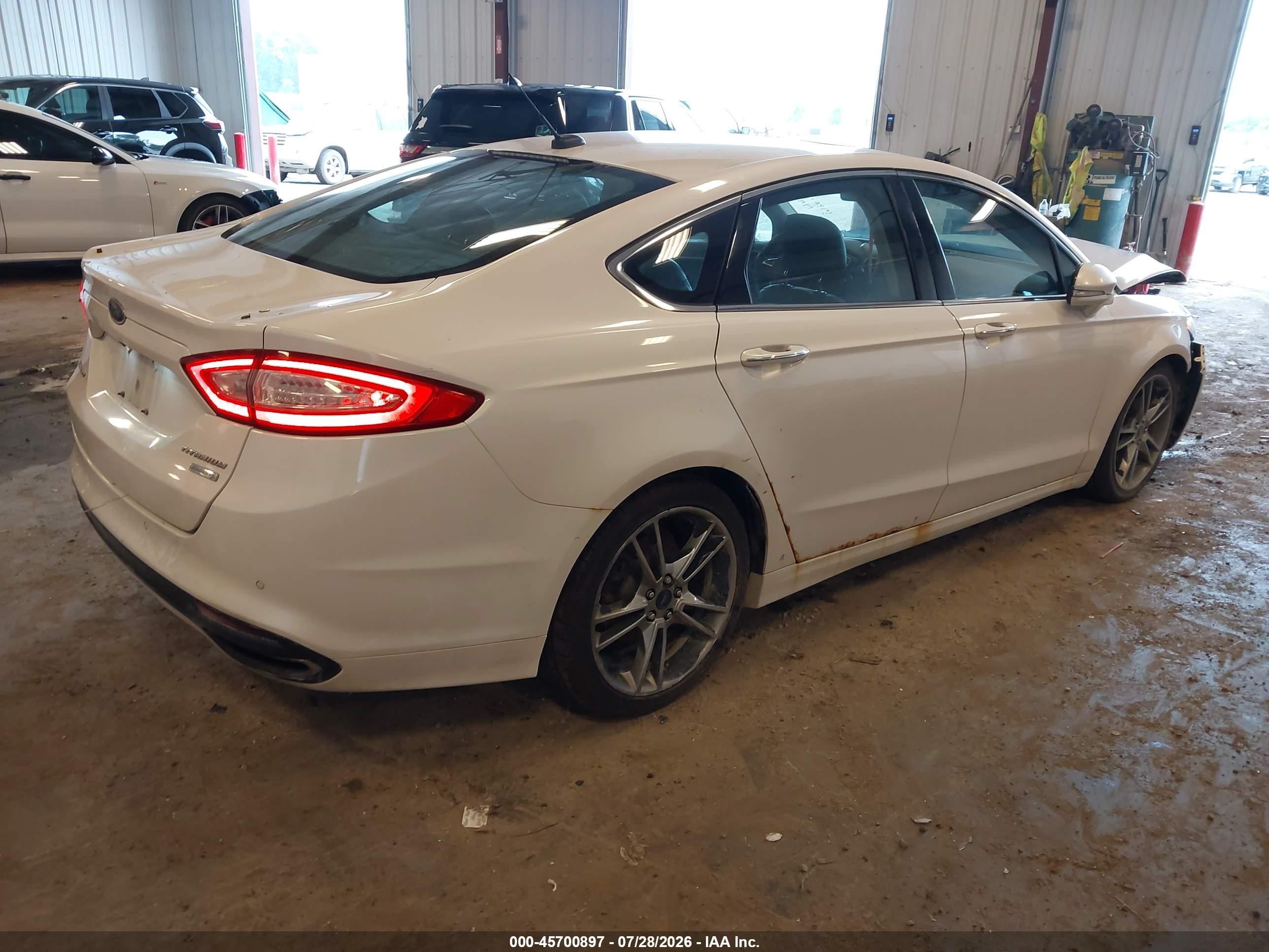 2013 Ford Fusion Titanium Белый vin: 3FA6P0K98DR322298