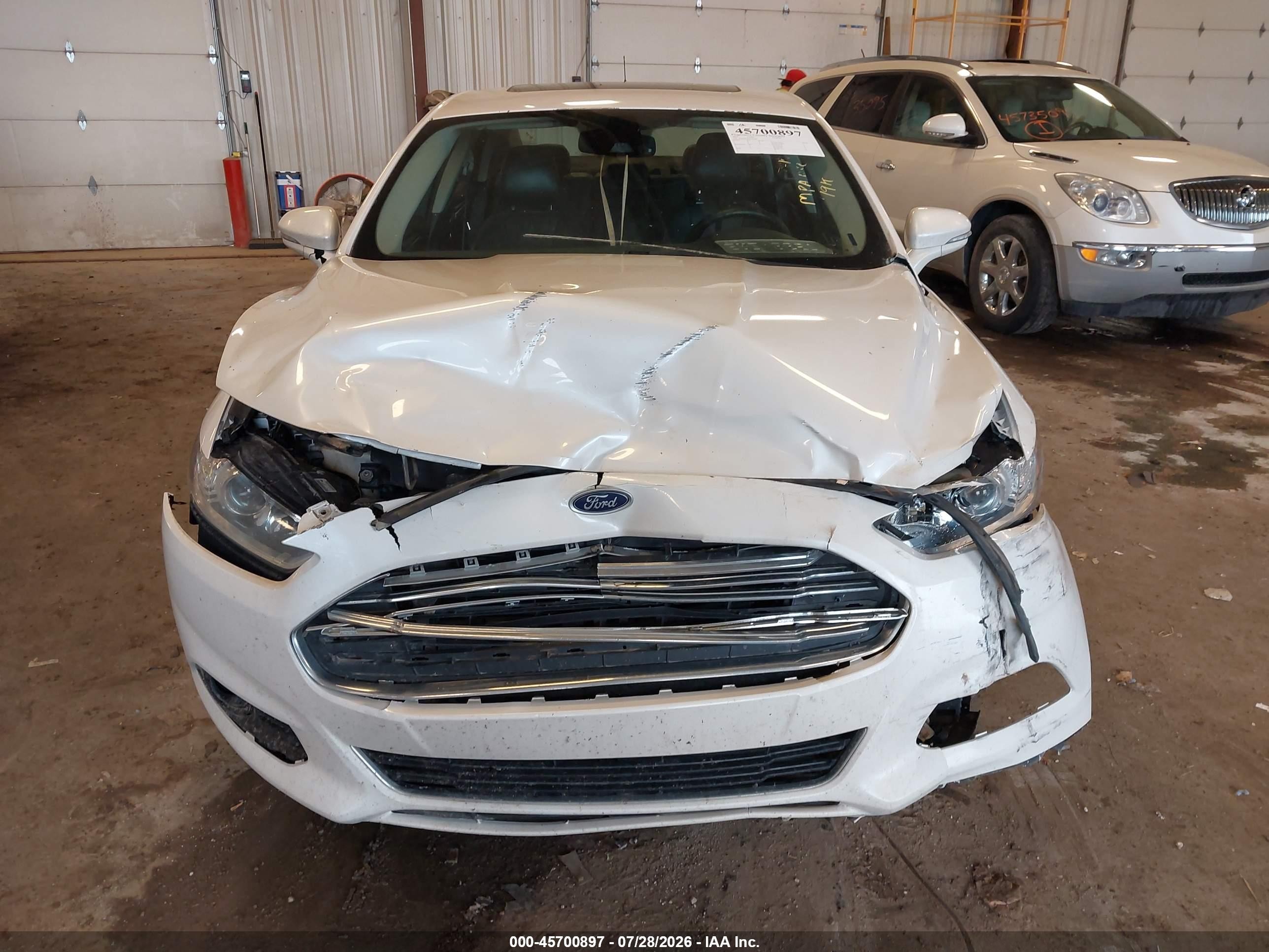 2013 Ford Fusion Titanium Белый vin: 3FA6P0K98DR322298