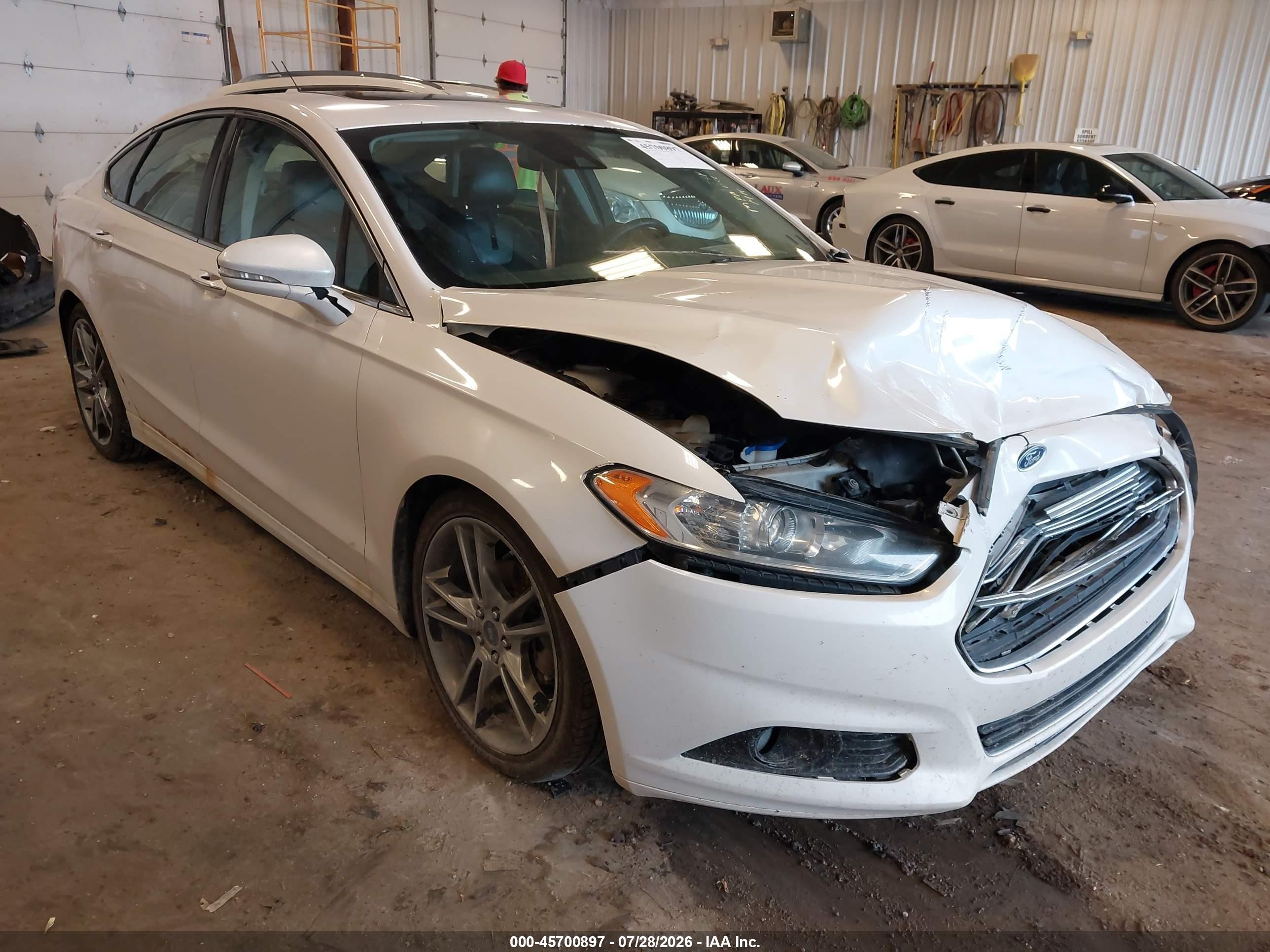 2013 Ford Fusion Titanium Белый vin: 3FA6P0K98DR322298