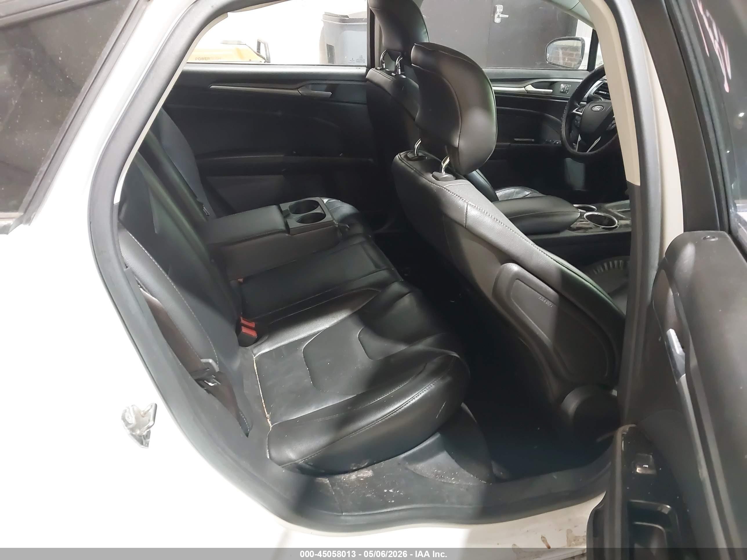 2013 Ford Fusion Titanium White vin: 3FA6P0K98DR342180