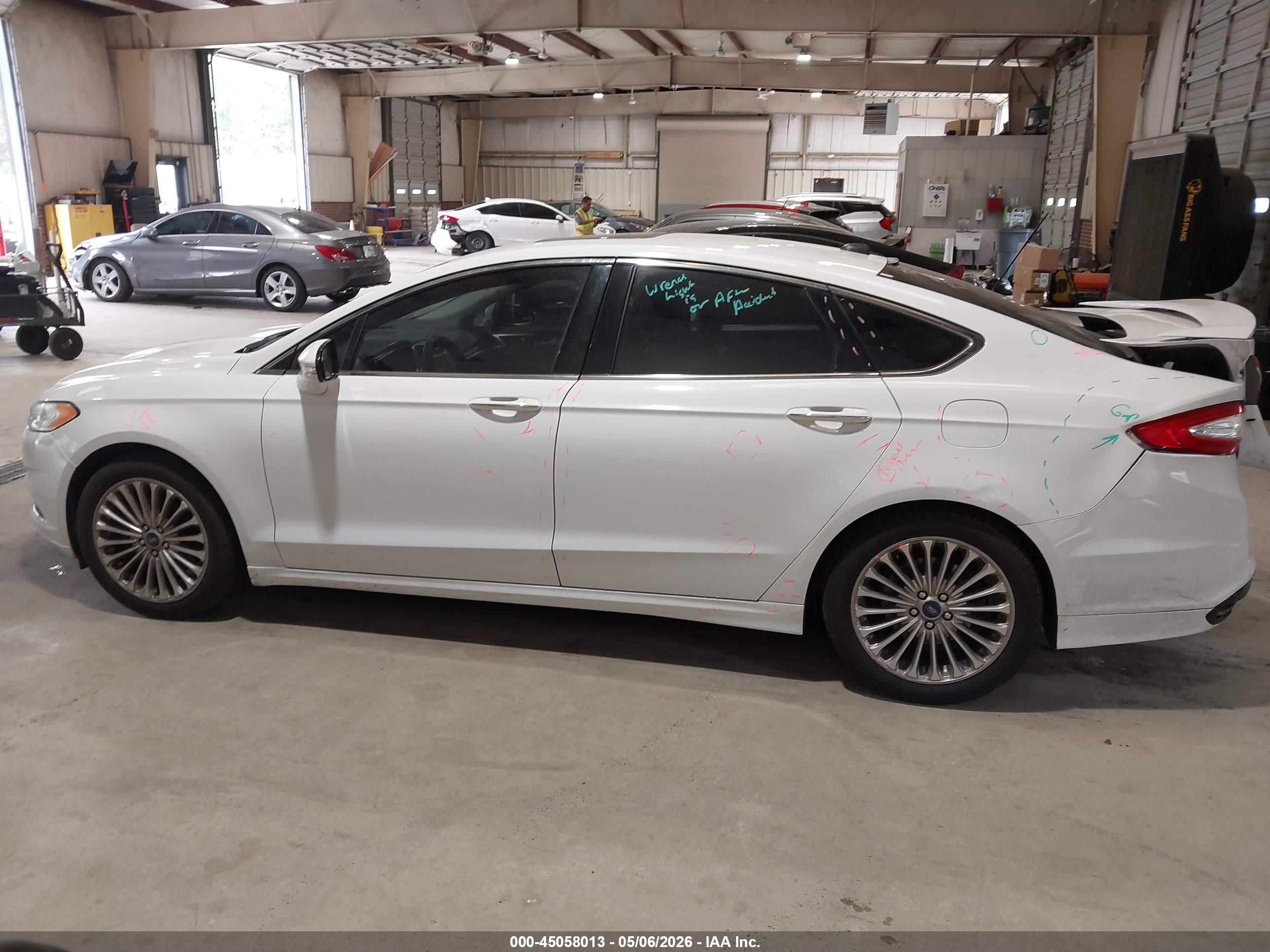 2013 Ford Fusion Titanium White vin: 3FA6P0K98DR342180