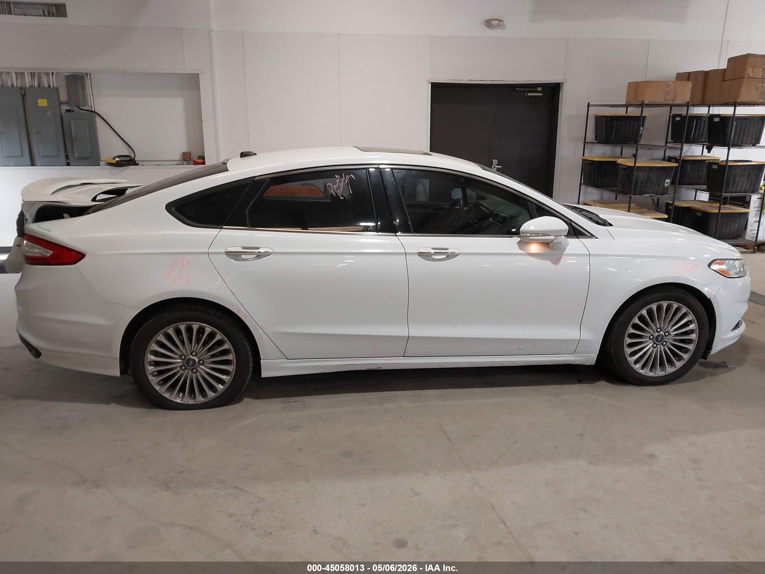 2013 Ford Fusion Titanium White vin: 3FA6P0K98DR342180