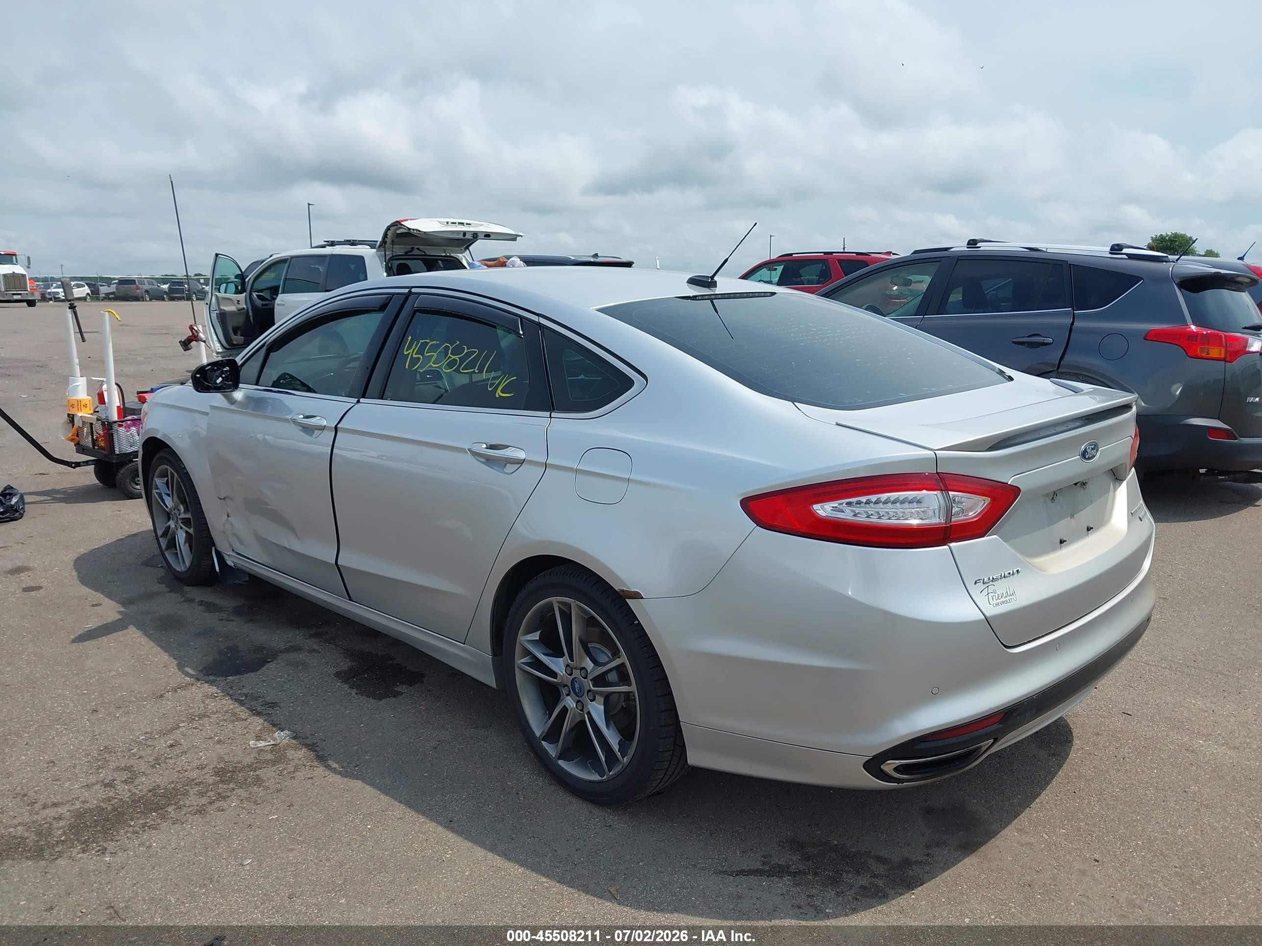 2014 Ford Fusion Titanium Серебряный vin: 3FA6P0K98ER121972
