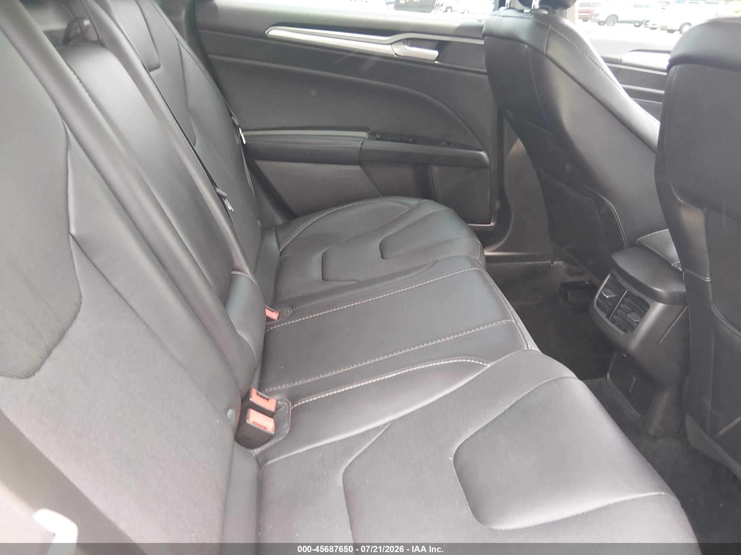 2014 Ford Fusion Titanium White vin: 3FA6P0K98ER239455