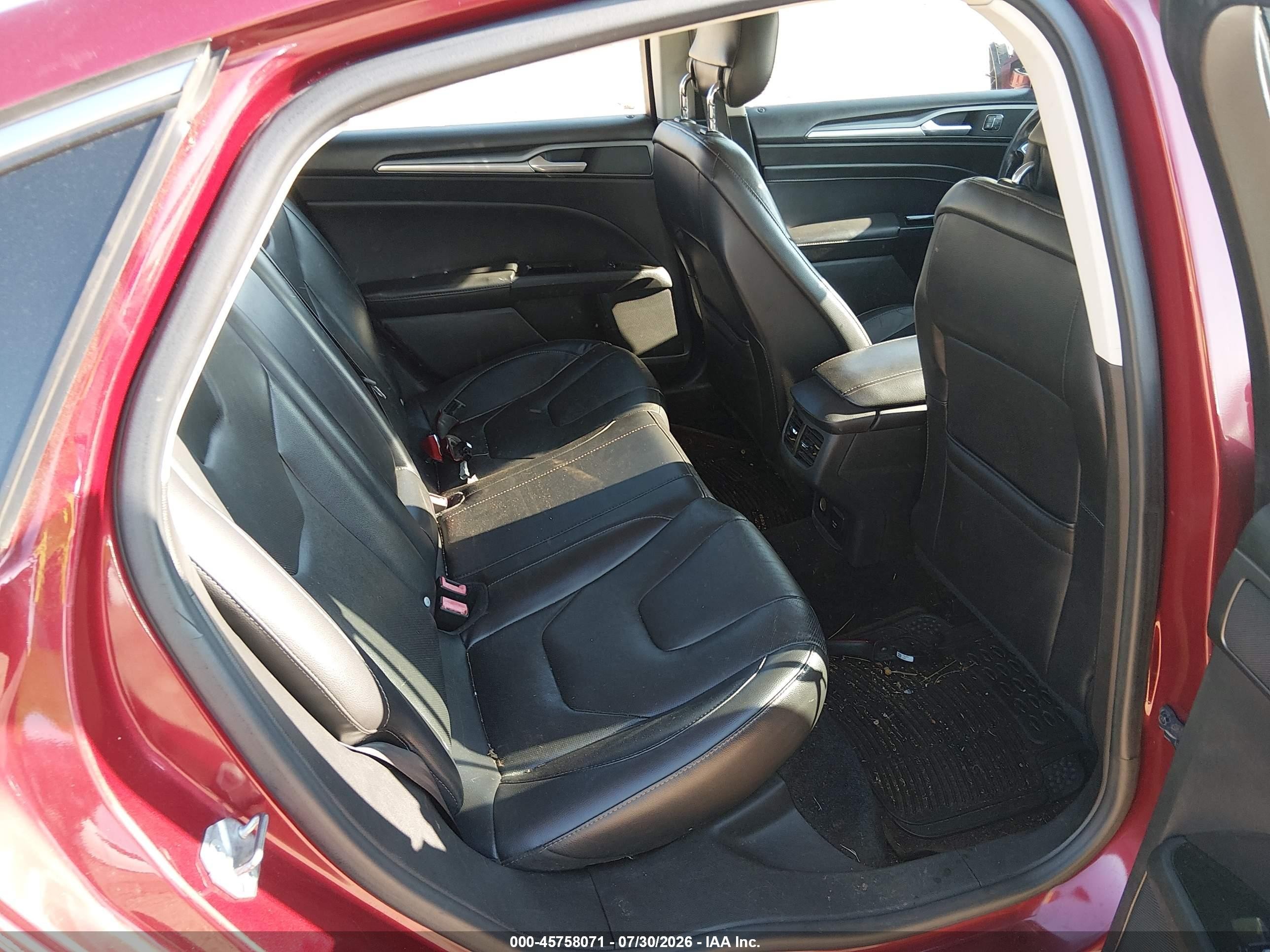 2015 Ford Fusion Titanium Красный vin: 3FA6P0K98FR139227
