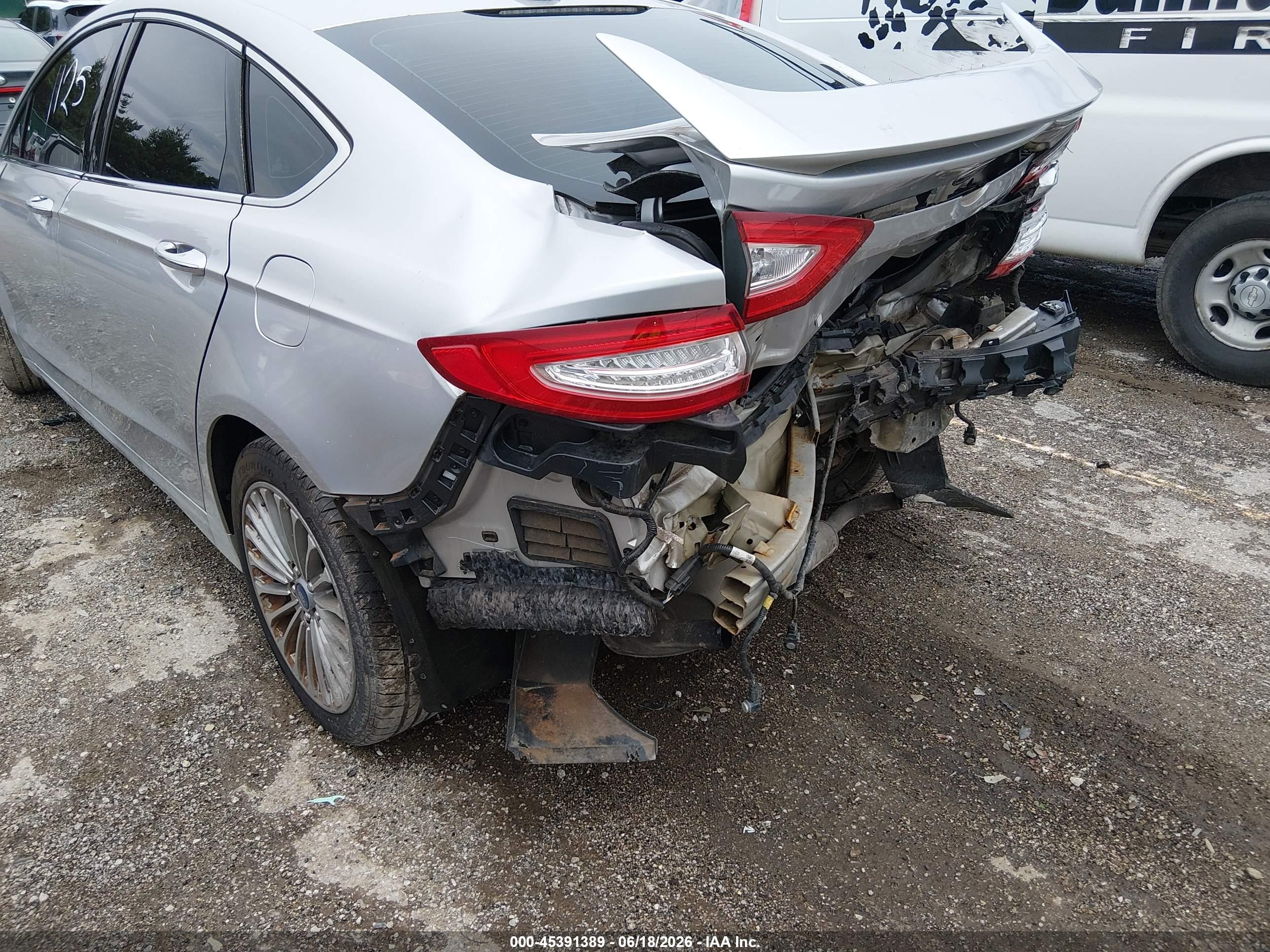 2015 Ford Fusion Titanium Серебряный vin: 3FA6P0K98FR152897