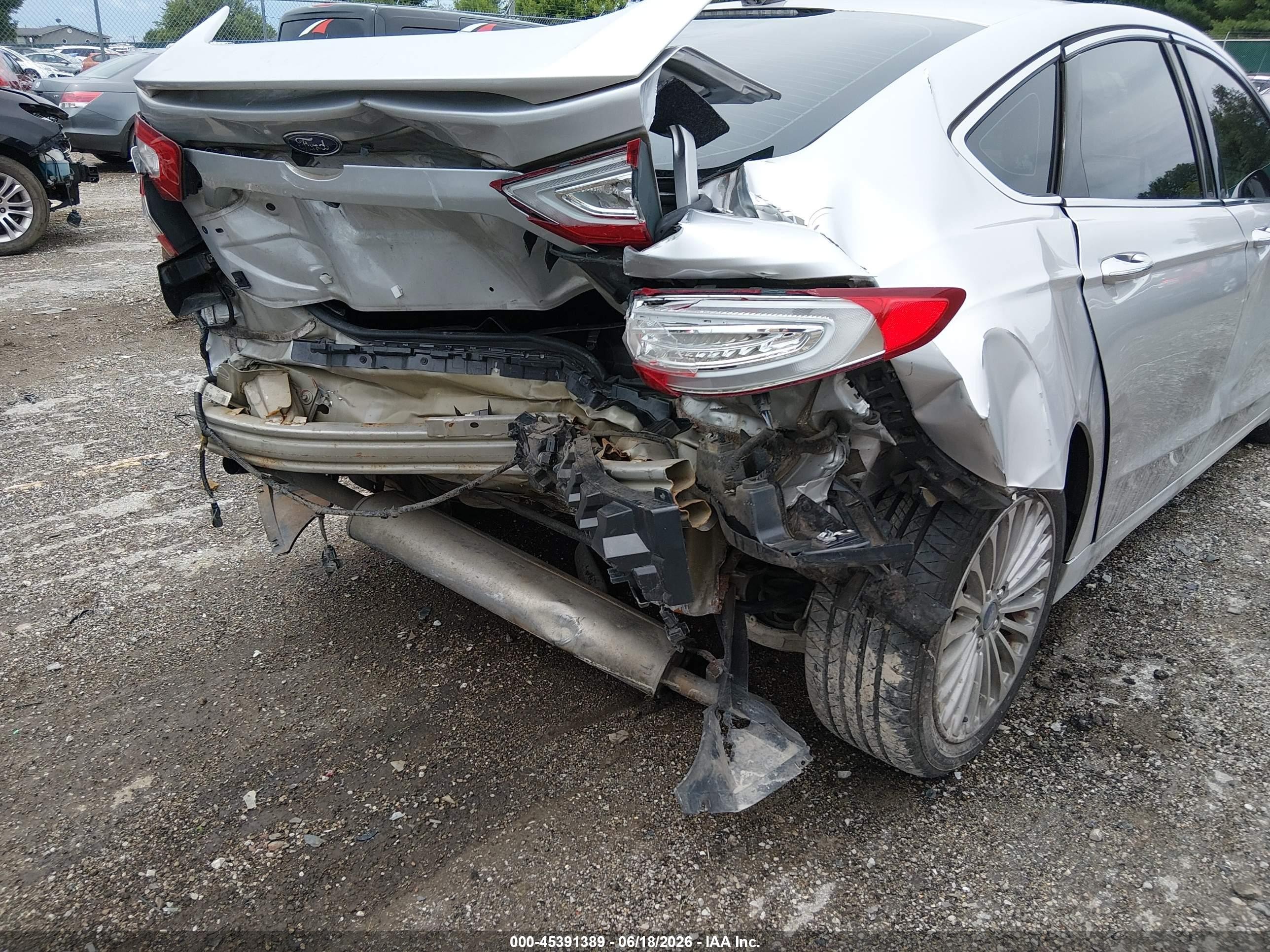 2015 Ford Fusion Titanium Серебряный vin: 3FA6P0K98FR152897