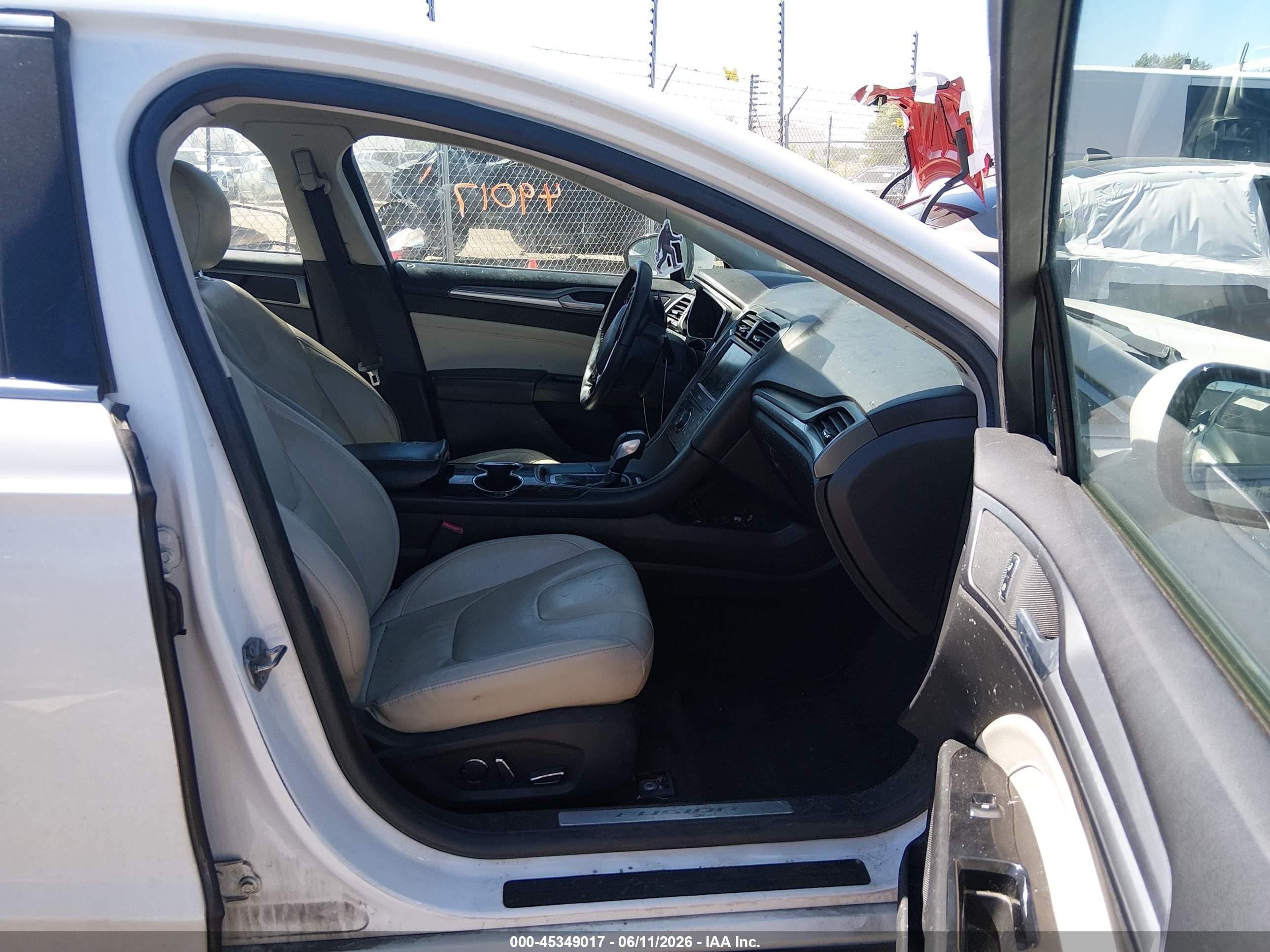 2015 Ford Fusion Titanium White vin: 3FA6P0K98FR268147