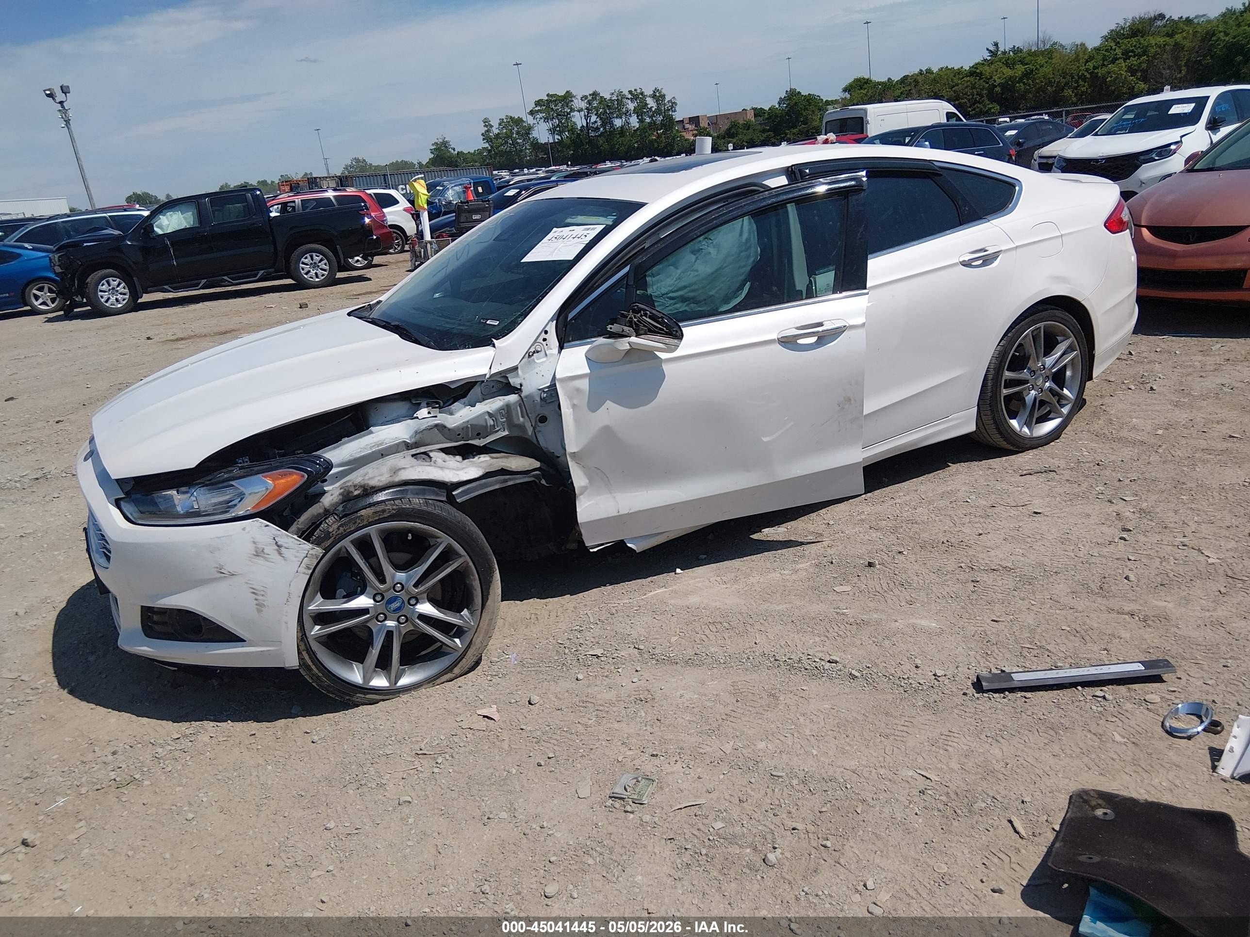 2013 Ford Fusion Titanium White vin: 3FA6P0K99DR176350