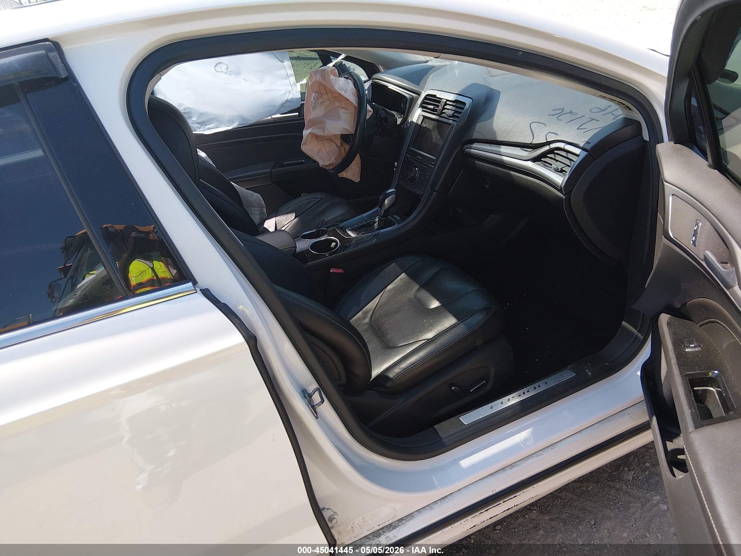 2013 Ford Fusion Titanium White vin: 3FA6P0K99DR176350
