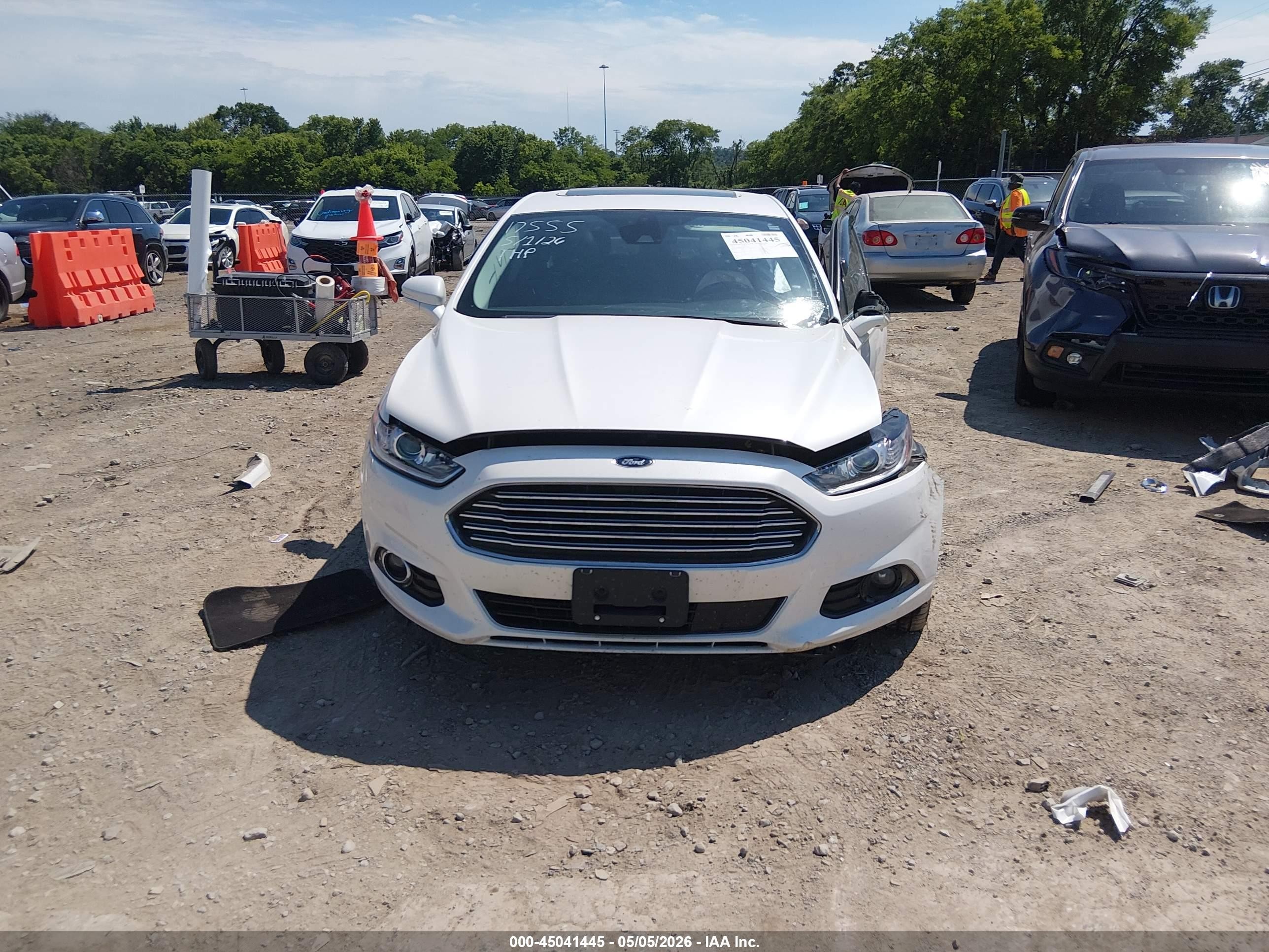 2013 Ford Fusion Titanium White vin: 3FA6P0K99DR176350