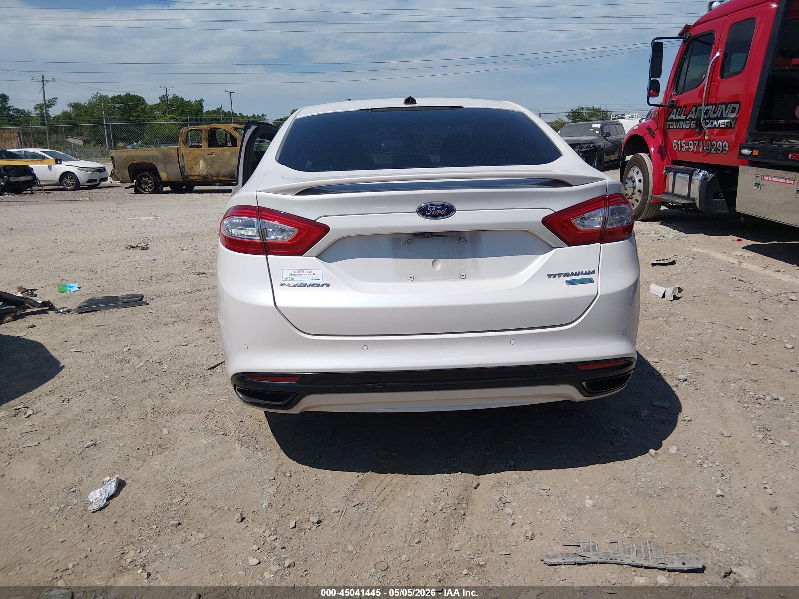 2013 Ford Fusion Titanium White vin: 3FA6P0K99DR176350