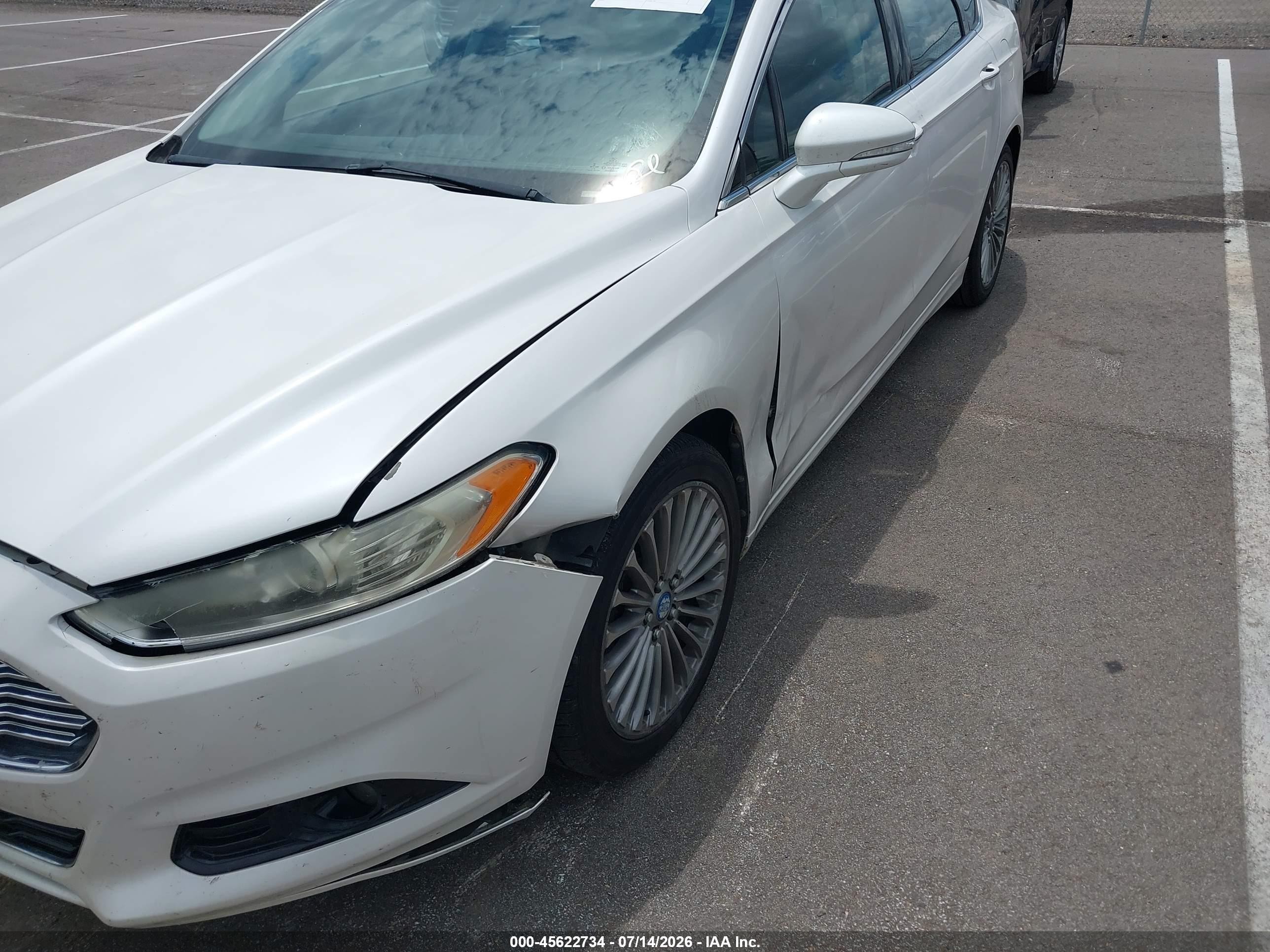 2013 Ford Fusion Titanium White vin: 3FA6P0K99DR252195