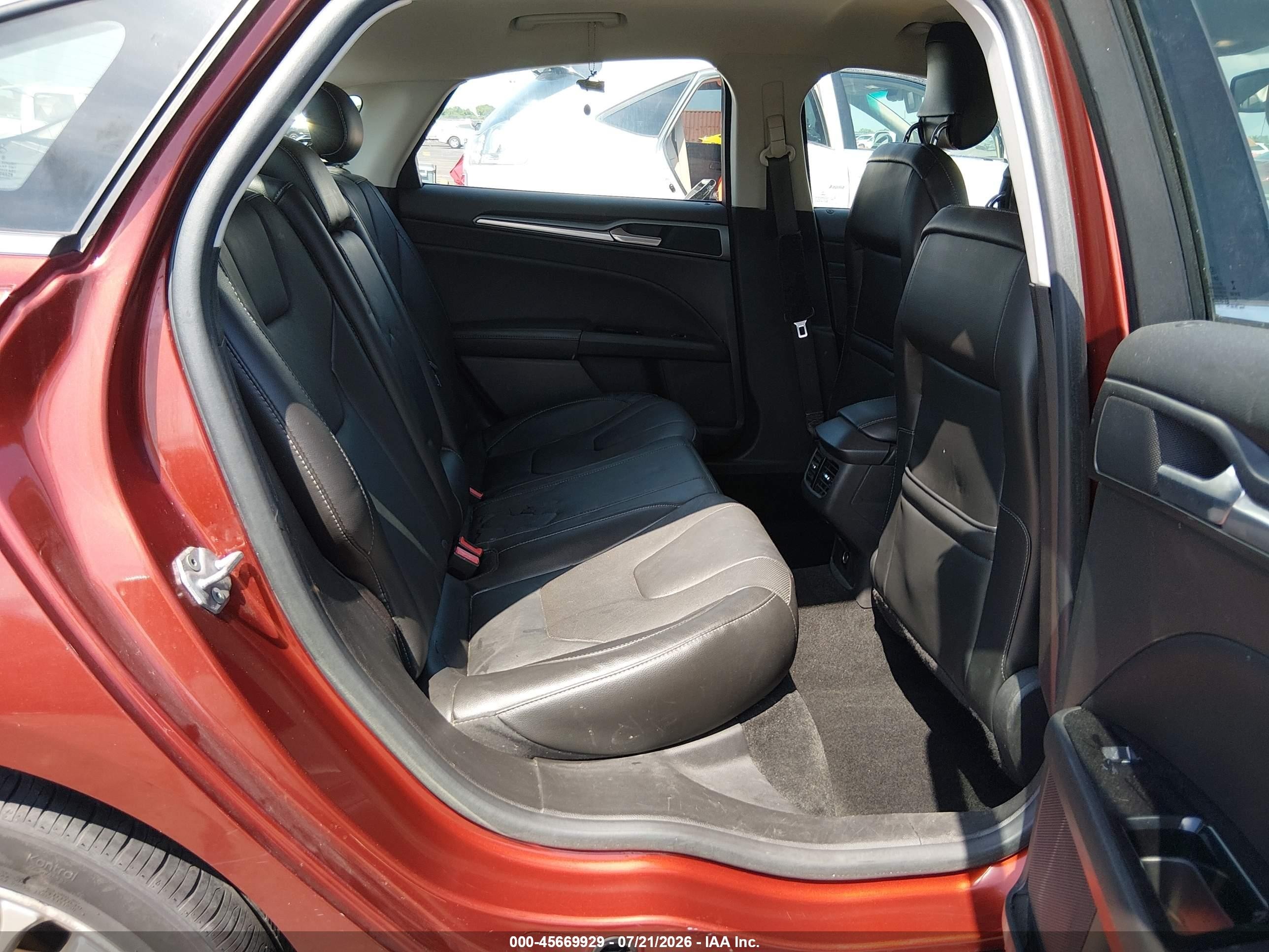 2014 Ford Fusion Titanium Оранжевый vin: 3FA6P0K99ER131538