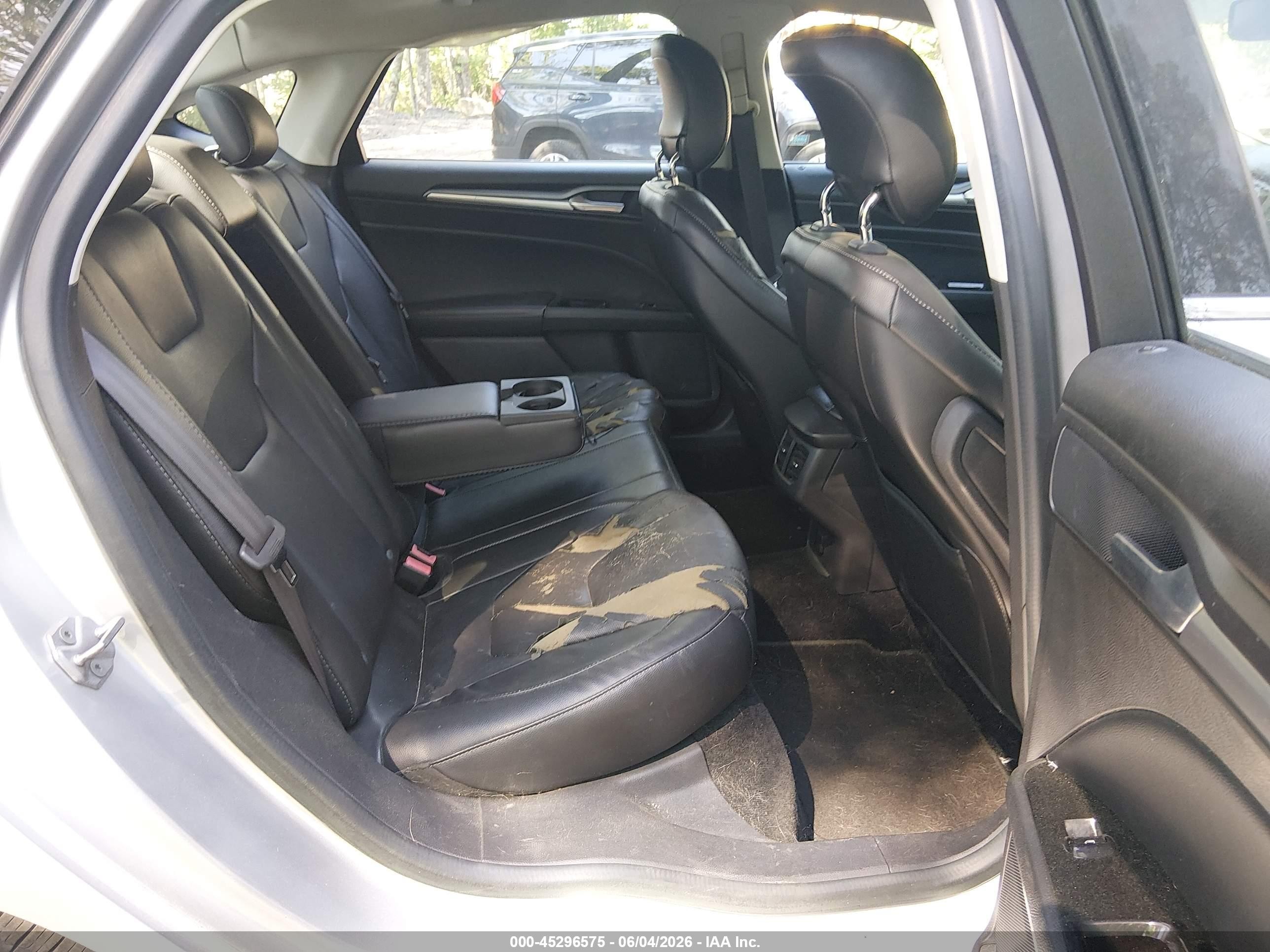 2014 Ford Fusion Titanium Silver vin: 3FA6P0K99ER168024