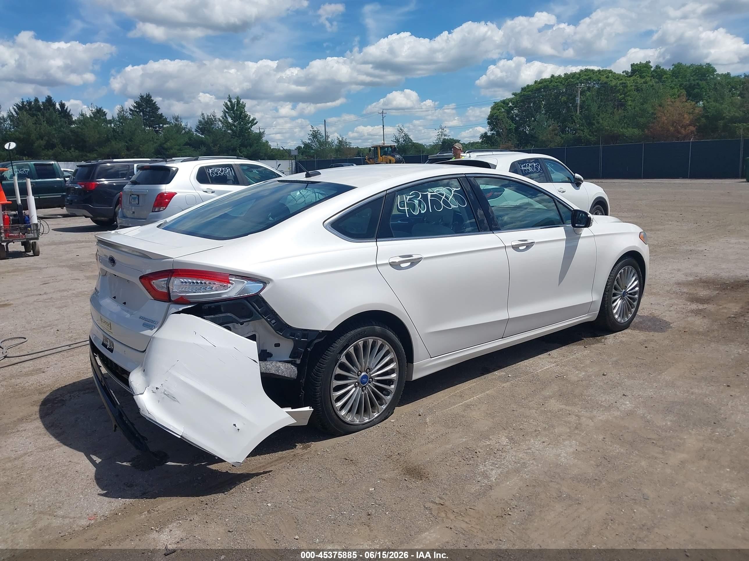 2014 Ford Fusion Titanium Белый vin: 3FA6P0K99ER212684