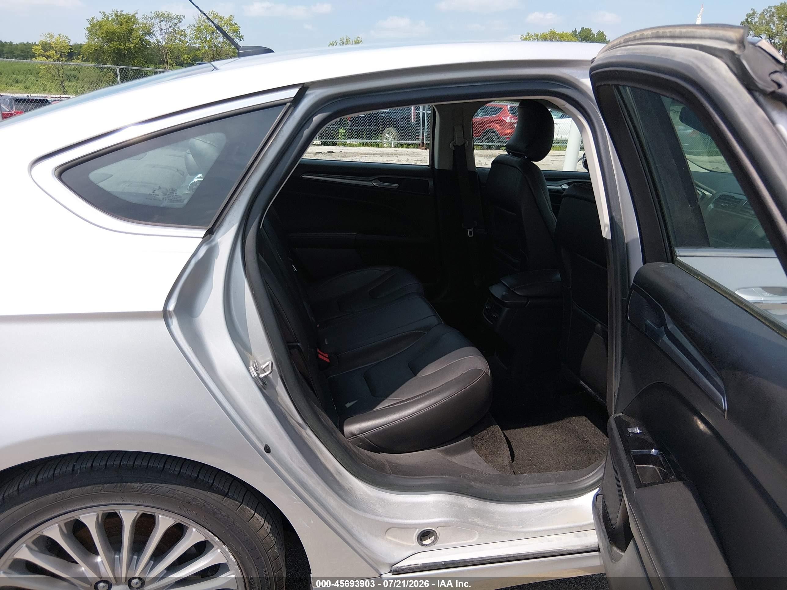 2015 Ford Fusion Titanium Silver vin: 3FA6P0K99FR297110