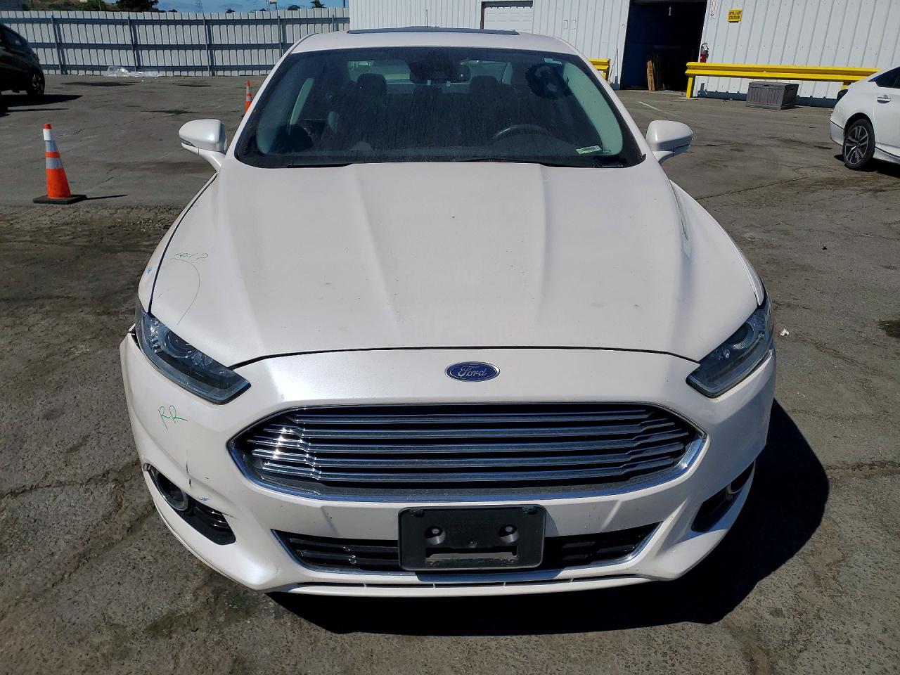 2013 Ford Fusion Titanium White vin: 3FA6P0K9XDR192914