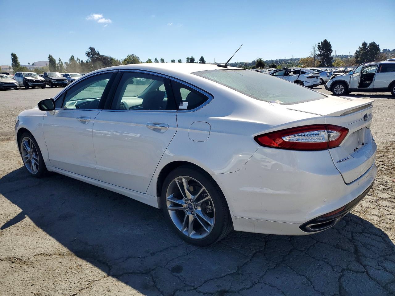 2013 Ford Fusion Titanium White vin: 3FA6P0K9XDR192914