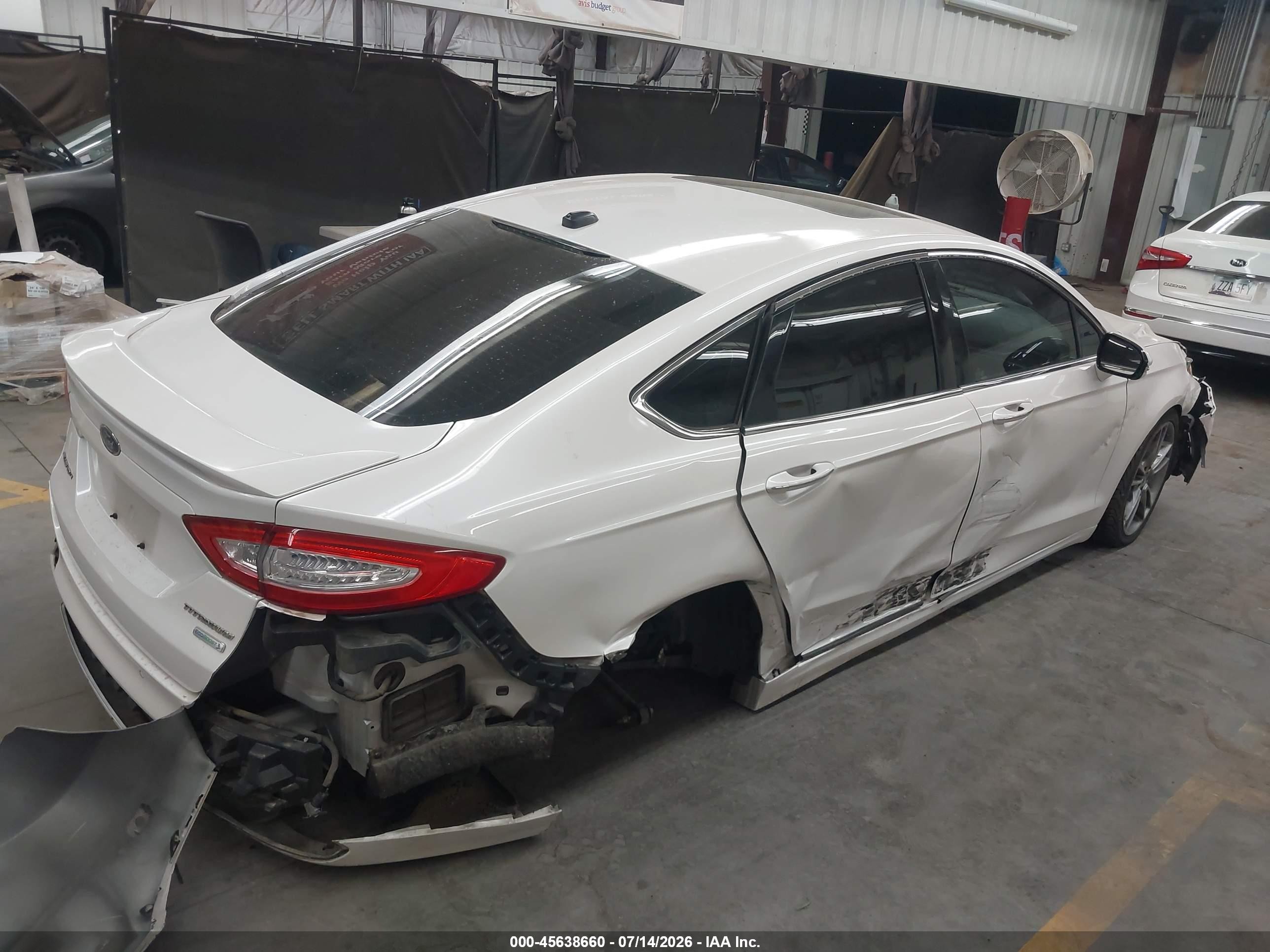 2013 Ford Fusion Titanium White vin: 3FA6P0K9XDR209131