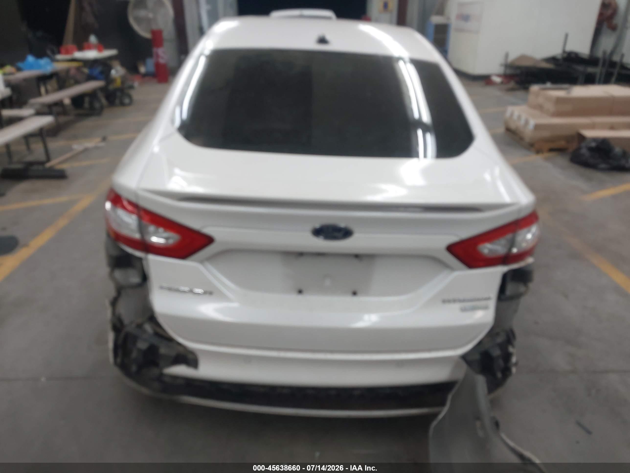 2013 Ford Fusion Titanium White vin: 3FA6P0K9XDR209131