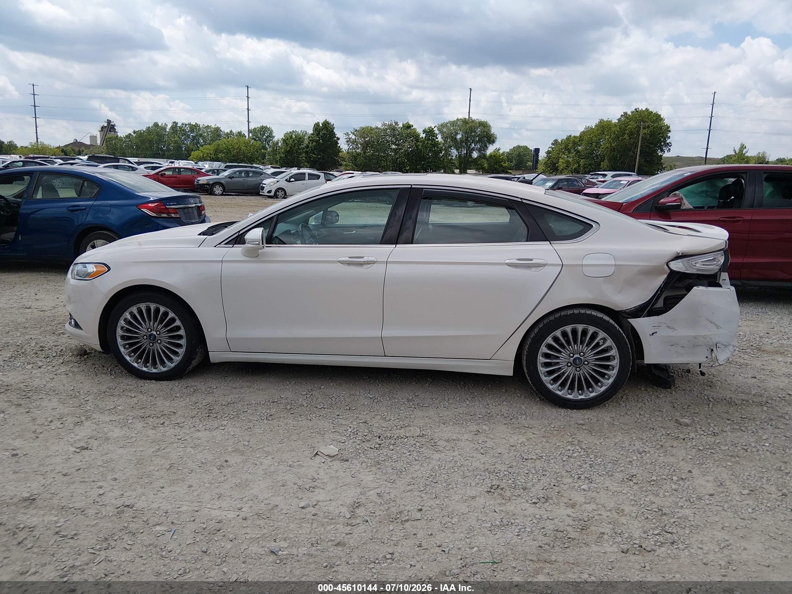 2013 Ford Fusion Titanium White vin: 3FA6P0K9XDR240024