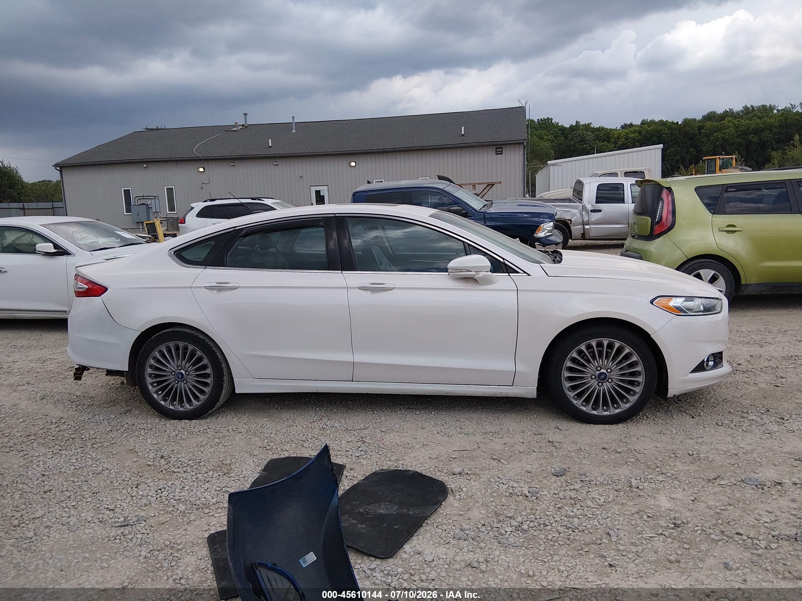 2013 Ford Fusion Titanium White vin: 3FA6P0K9XDR240024