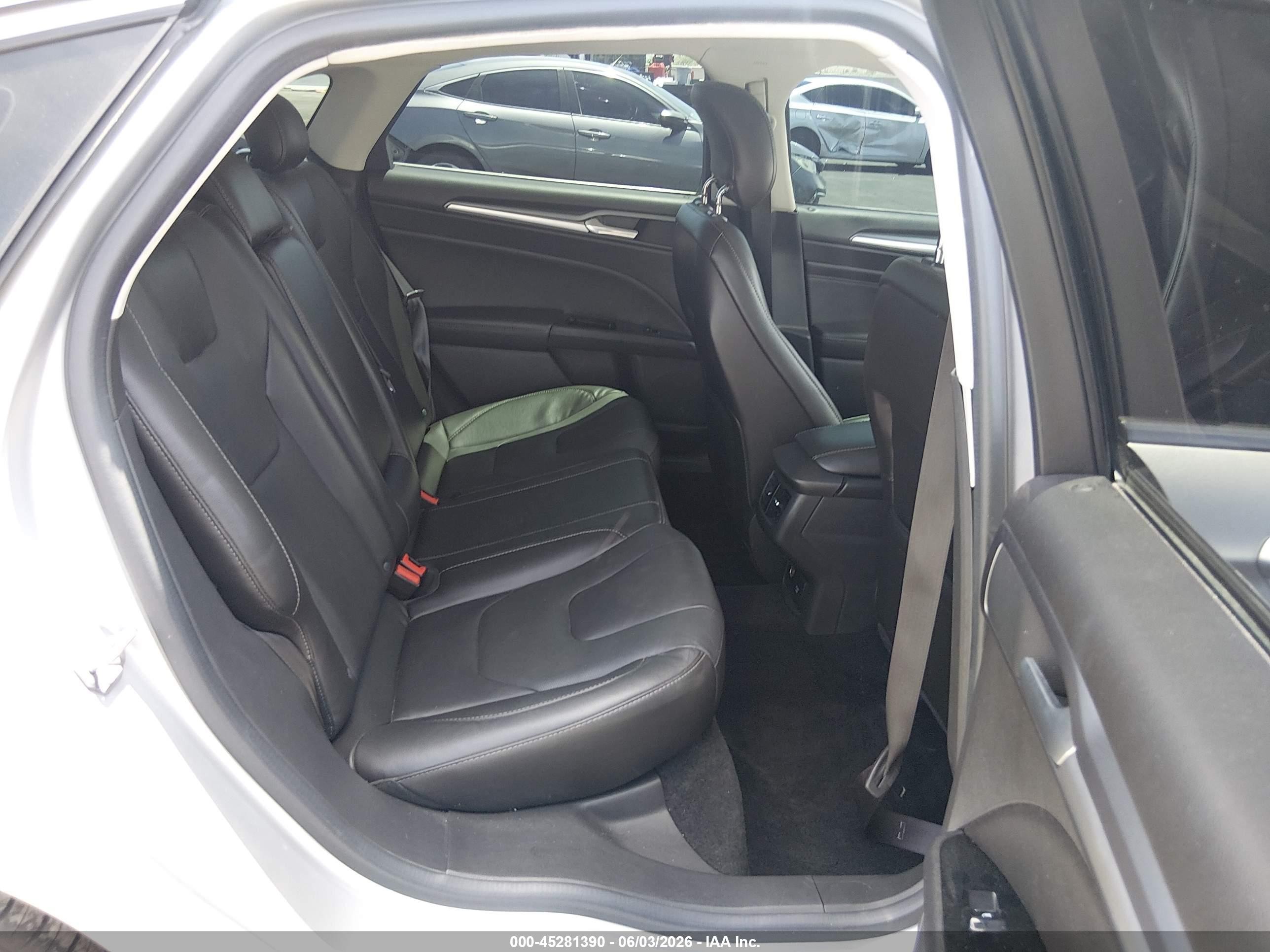 2013 Ford Fusion Titanium Silver vin: 3FA6P0K9XDR261195