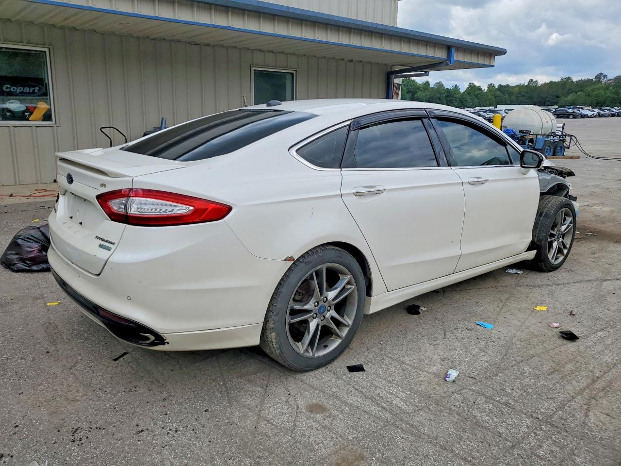 2013 Ford Fusion Titanium White vin: 3FA6P0K9XDR265960