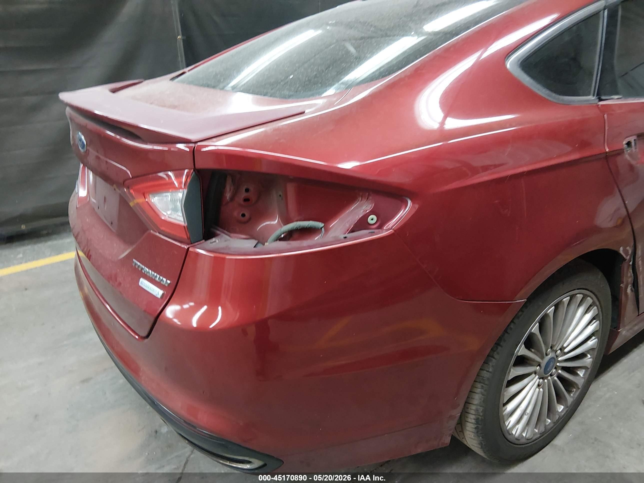 2013 Ford Fusion Titanium Красный vin: 3FA6P0K9XDR325624