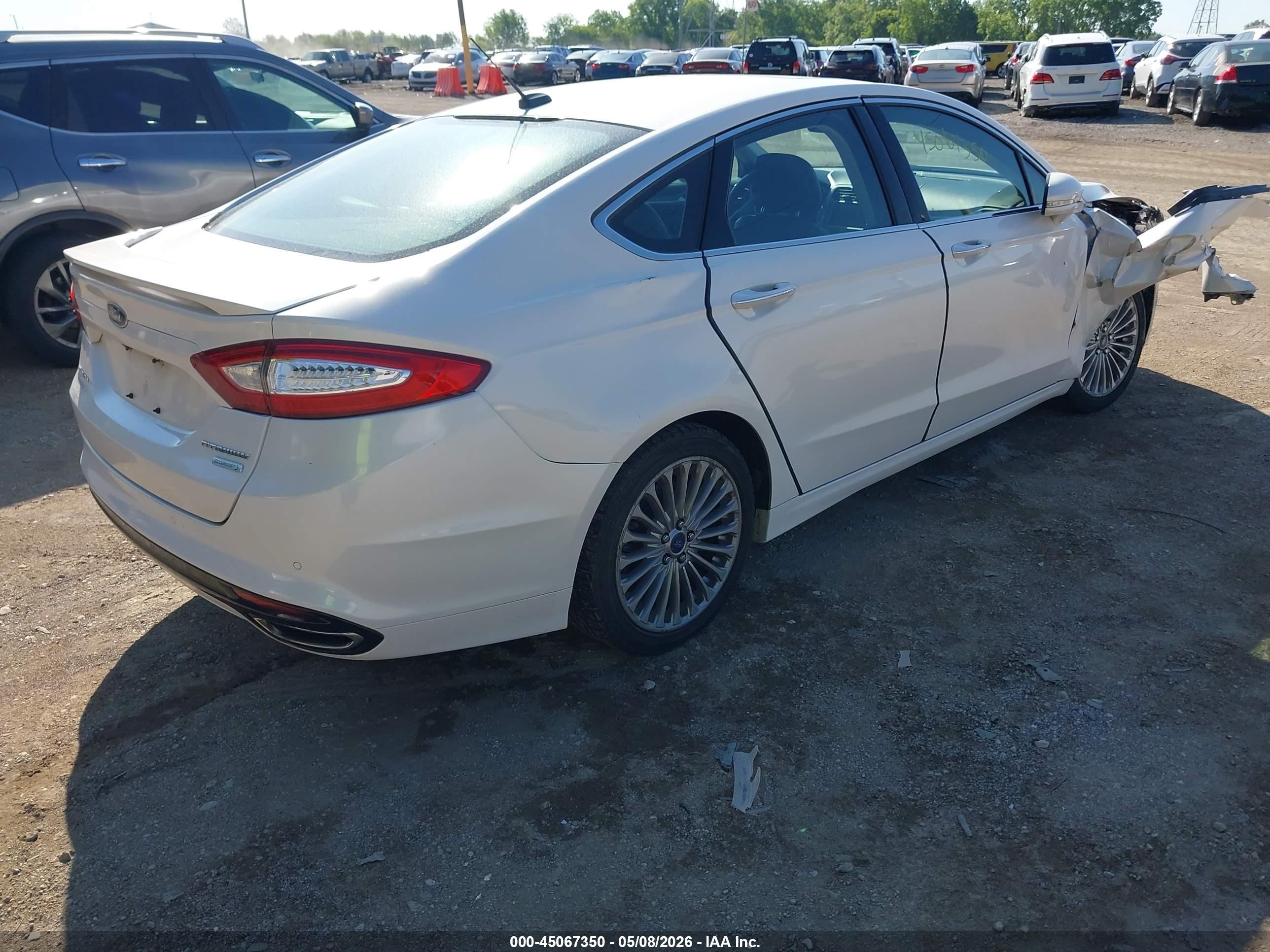 2013 Ford Fusion Titanium White vin: 3FA6P0K9XDR330466