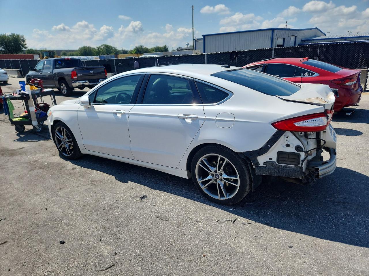 2014 Ford Fusion Titanium White vin: 3FA6P0K9XER102825