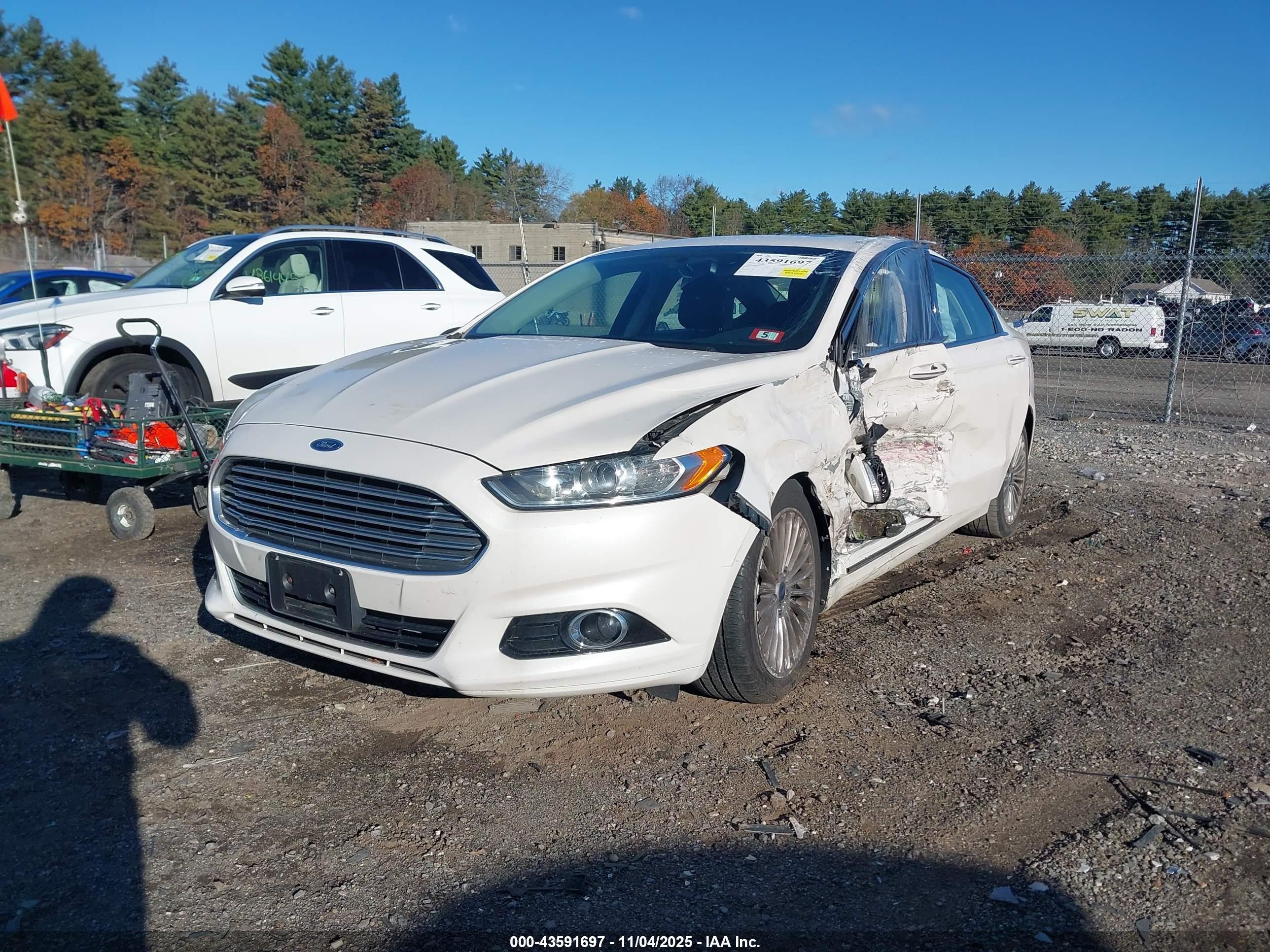 2014 Ford Fusion Titanium White vin: 3FA6P0K9XER261084