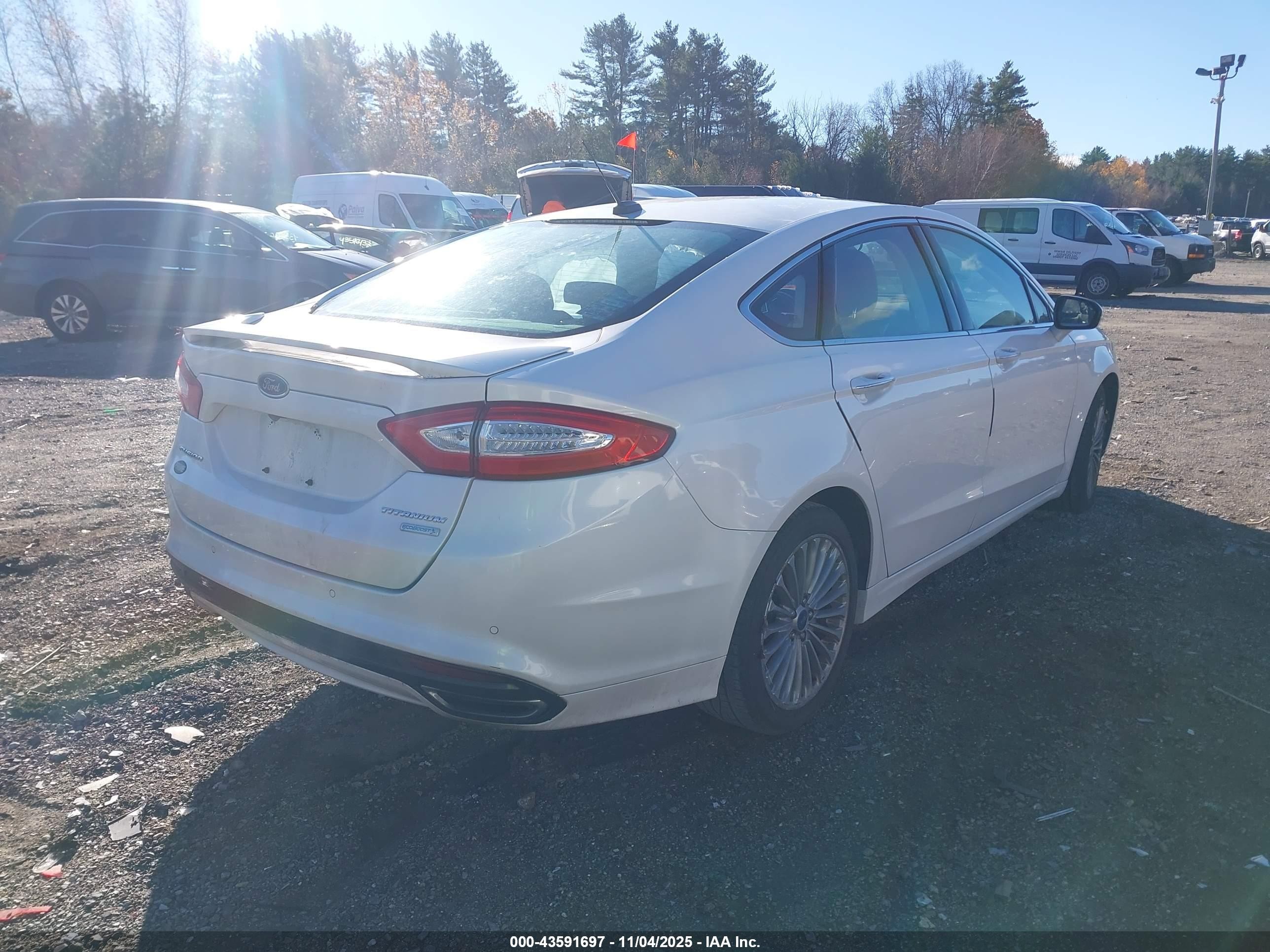 2014 Ford Fusion Titanium White vin: 3FA6P0K9XER261084