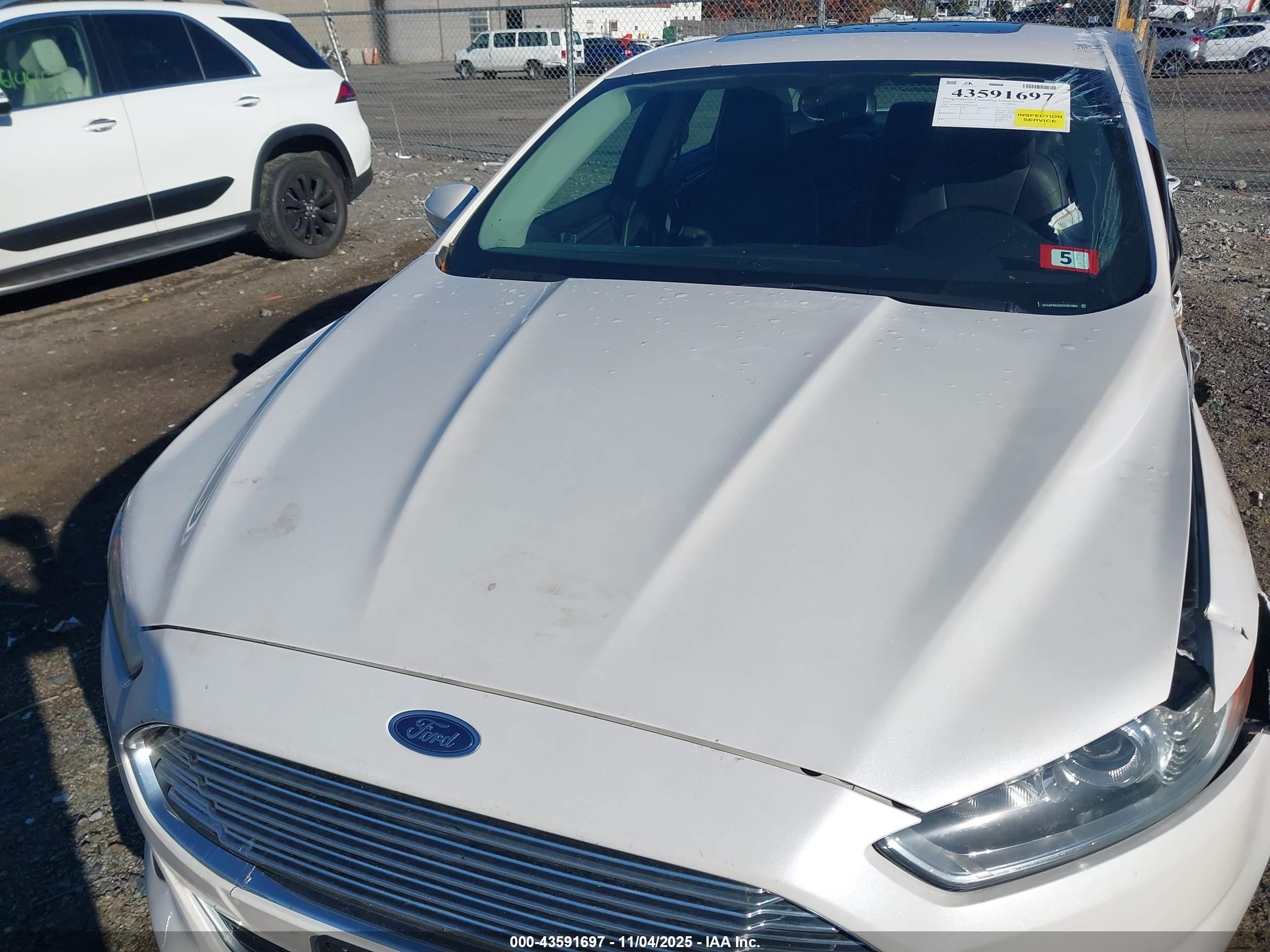 2014 Ford Fusion Titanium White vin: 3FA6P0K9XER261084
