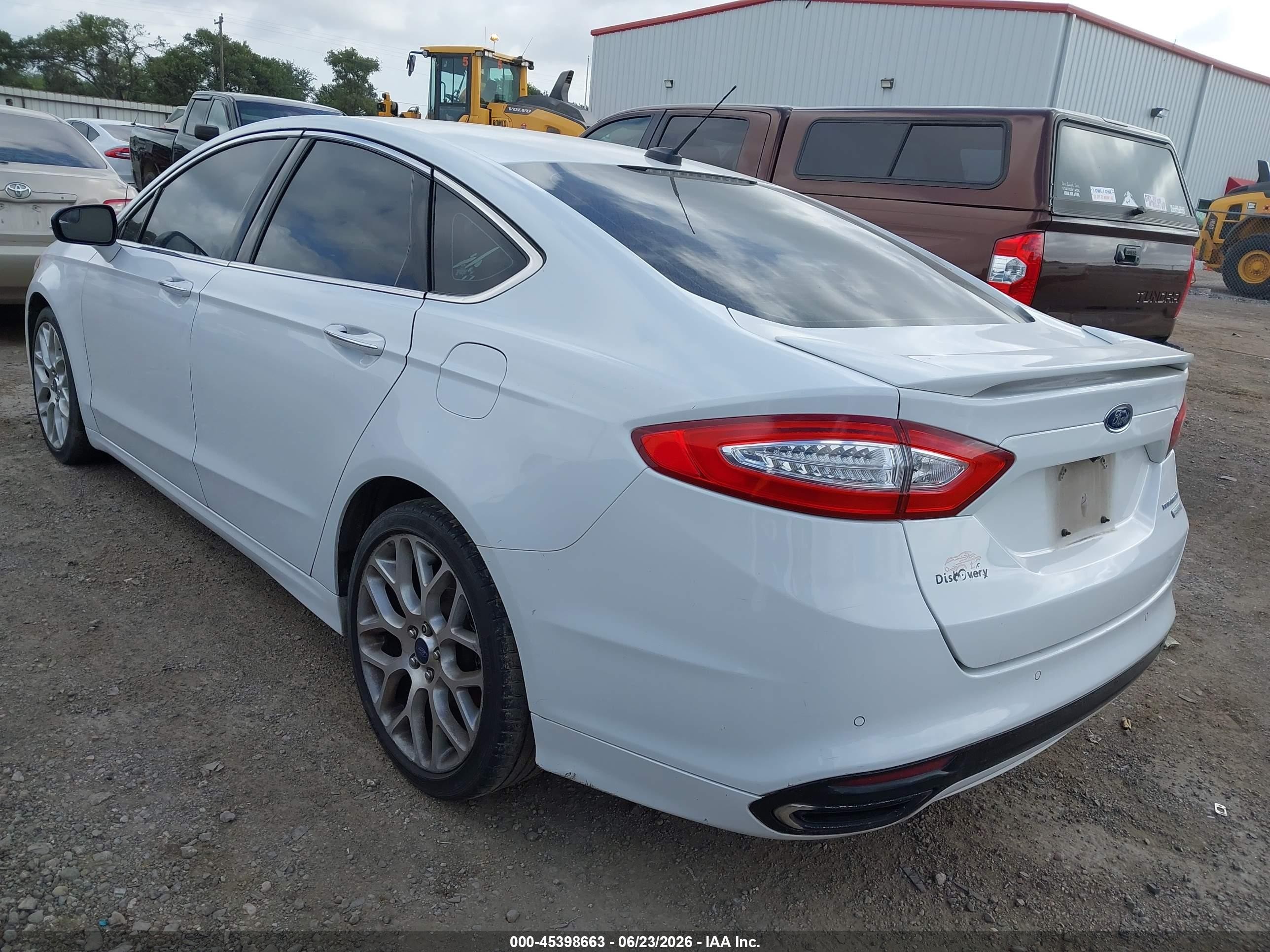 2014 Ford Fusion Titanium White vin: 3FA6P0K9XER283540
