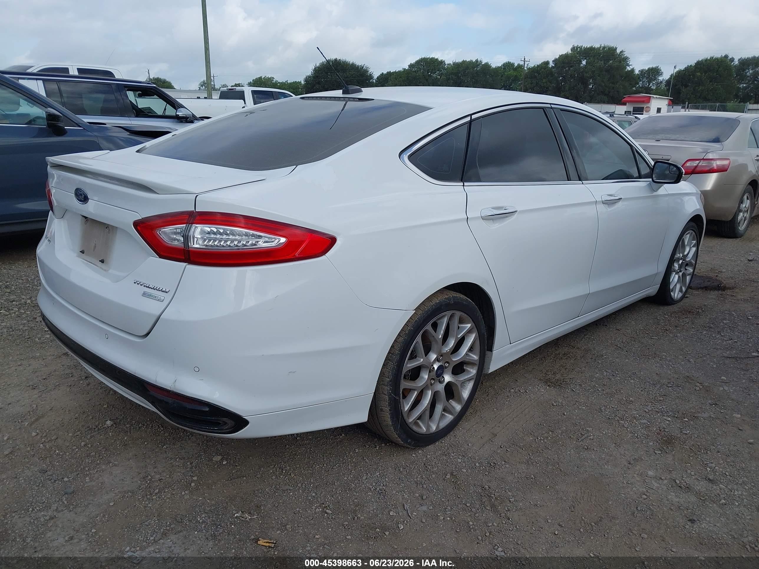 2014 Ford Fusion Titanium White vin: 3FA6P0K9XER283540