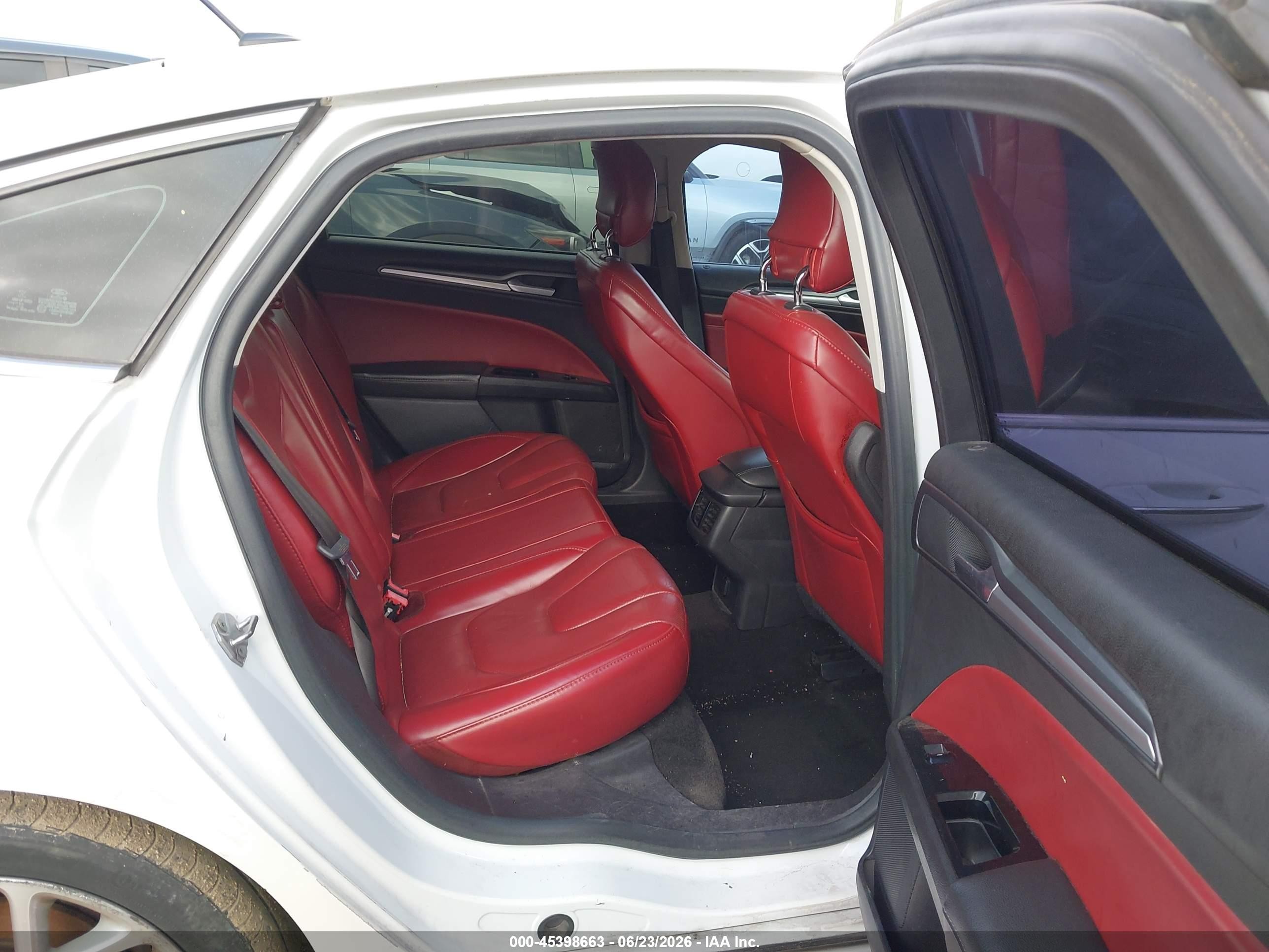 2014 Ford Fusion Titanium White vin: 3FA6P0K9XER283540