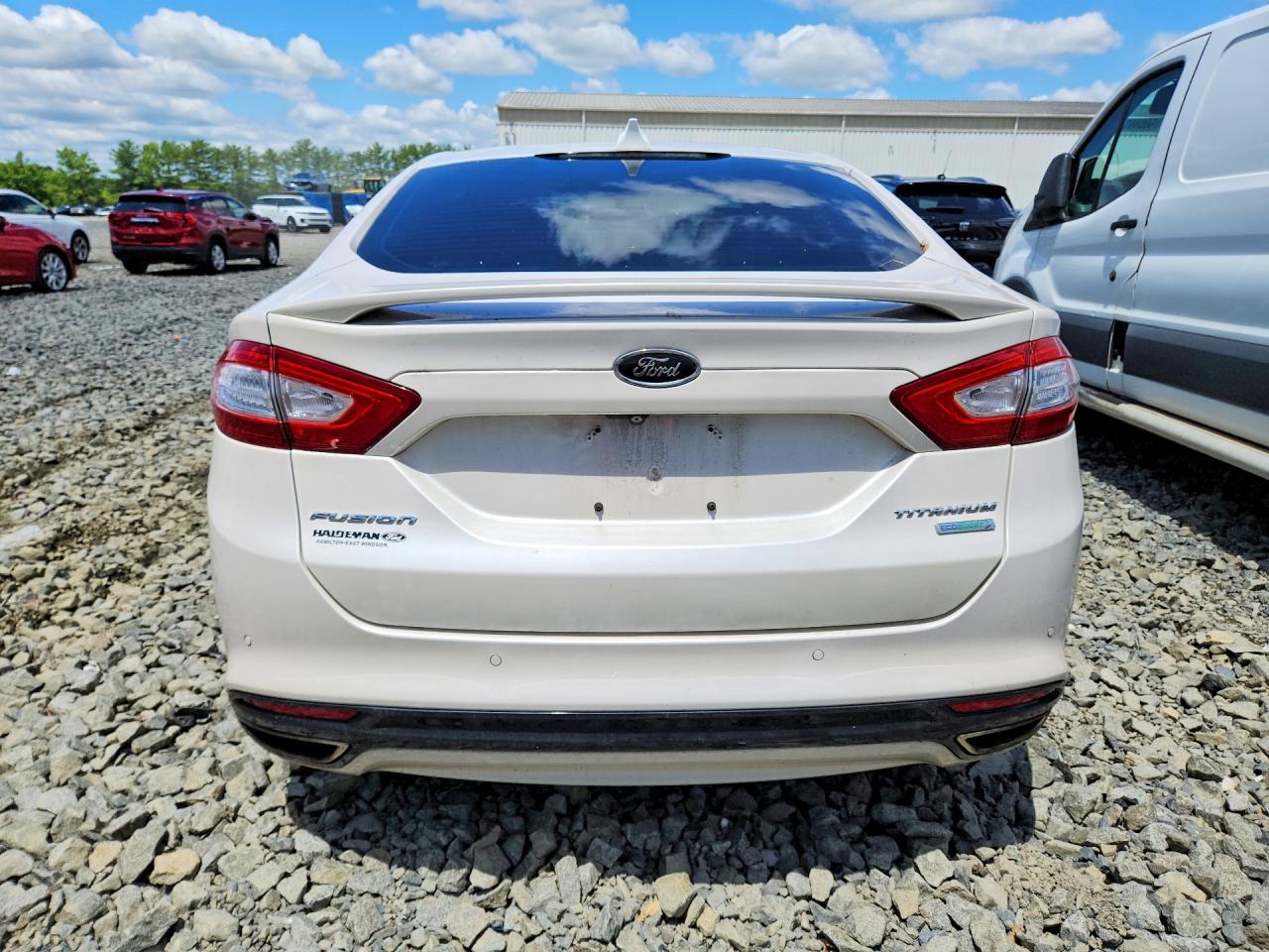 2015 Ford Fusion Titanium White vin: 3FA6P0K9XFR273351