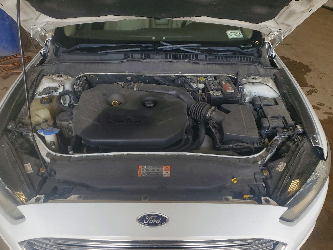 2016 Ford Fusion Titanium White vin: 3FA6P0K9XGR135469