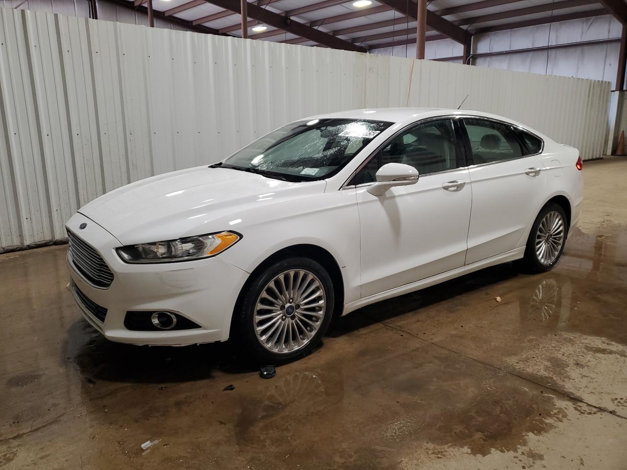 2016 Ford Fusion Titanium White vin: 3FA6P0K9XGR135469 Damage: Left Front Fender, Heavy Scratch, 1 To 2 Inches