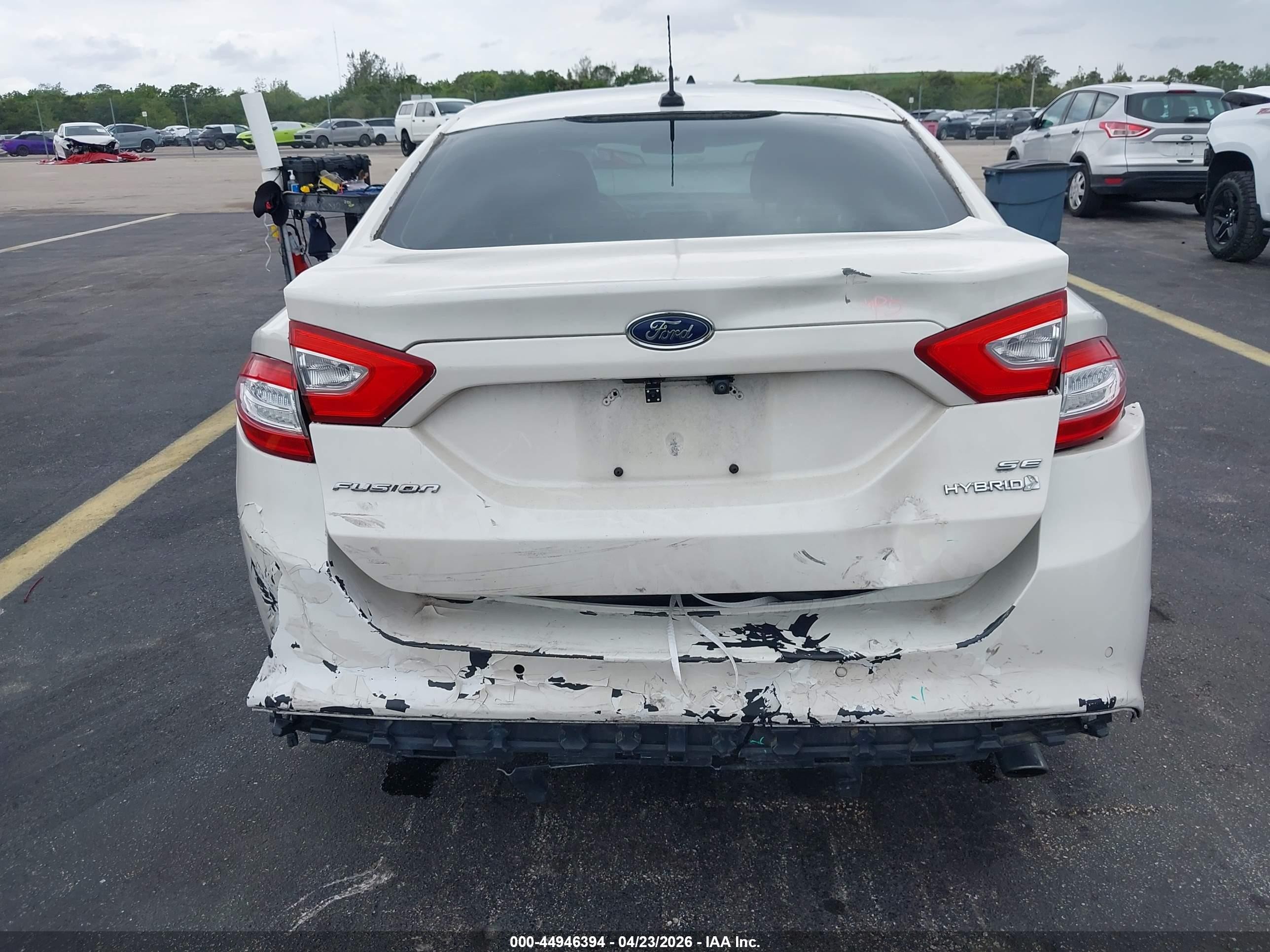 2013 Ford Fusion Hybrid Se White vin: 3FA6P0LU0DR138315