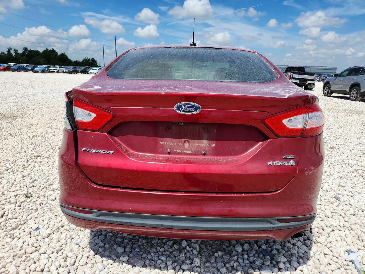 2013 Ford Fusion Red vin: 3FA6P0LU0DR342676