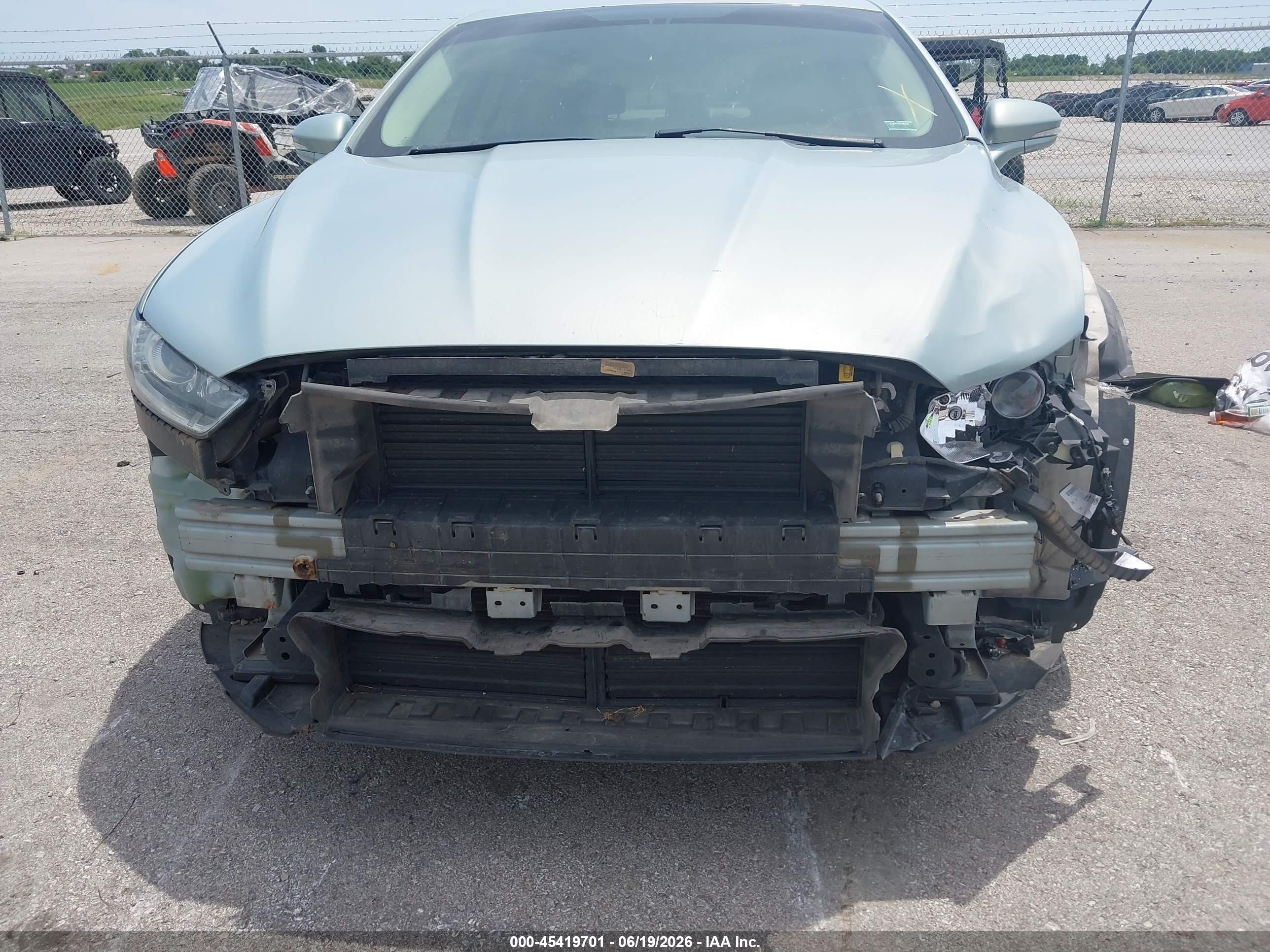 2013 Ford Fusion Hybrid Se Бирюзовый vin: 3FA6P0LU0DR357291